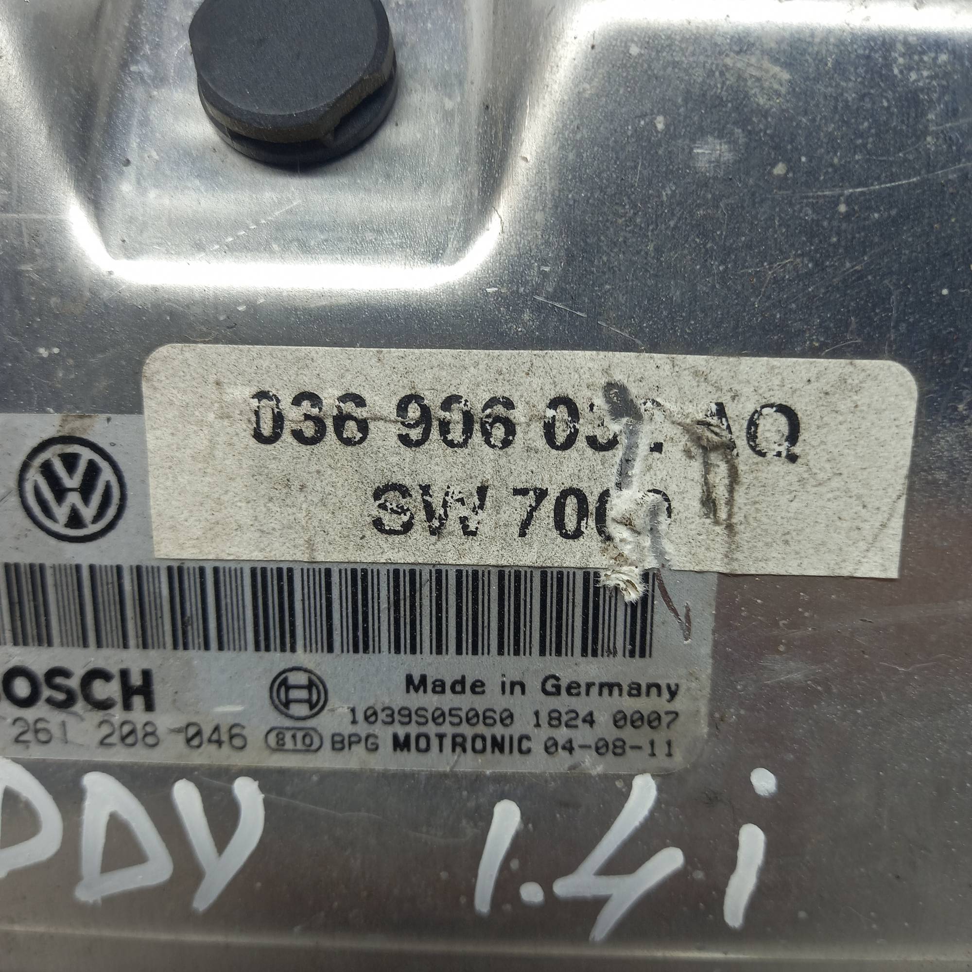 Блок управління двигуном Volkswagen Caddy 3 1.4 036906032aq