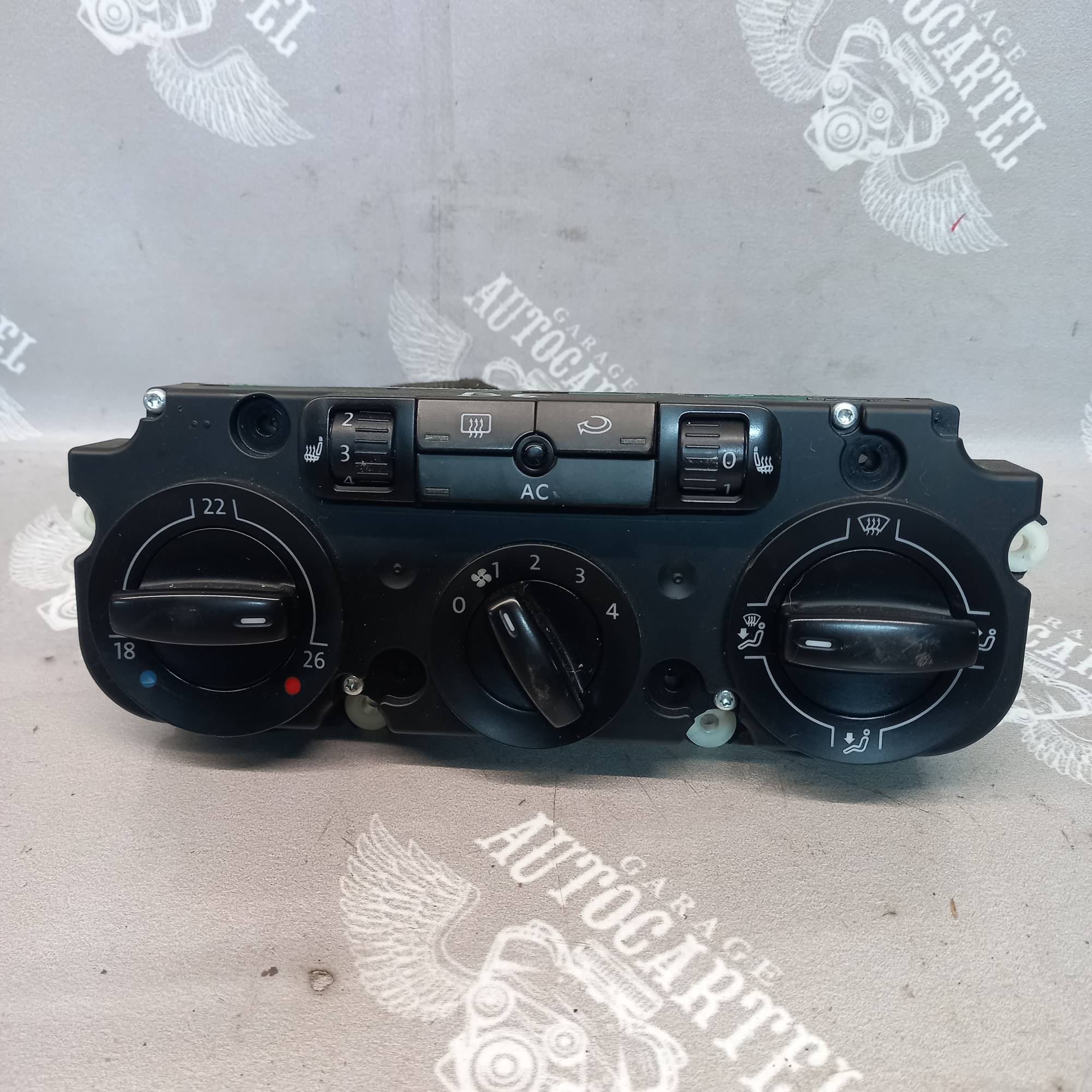 Блок управління клімат-контролем блок пічки Volkswagen PASSAT B6 1k0820047ga