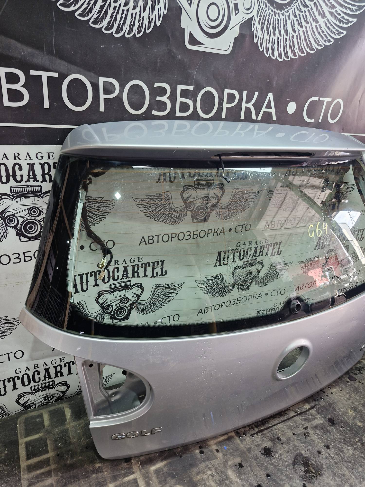Кришка багажника ,ляда Volkswagen golf 5 хетч la7w .