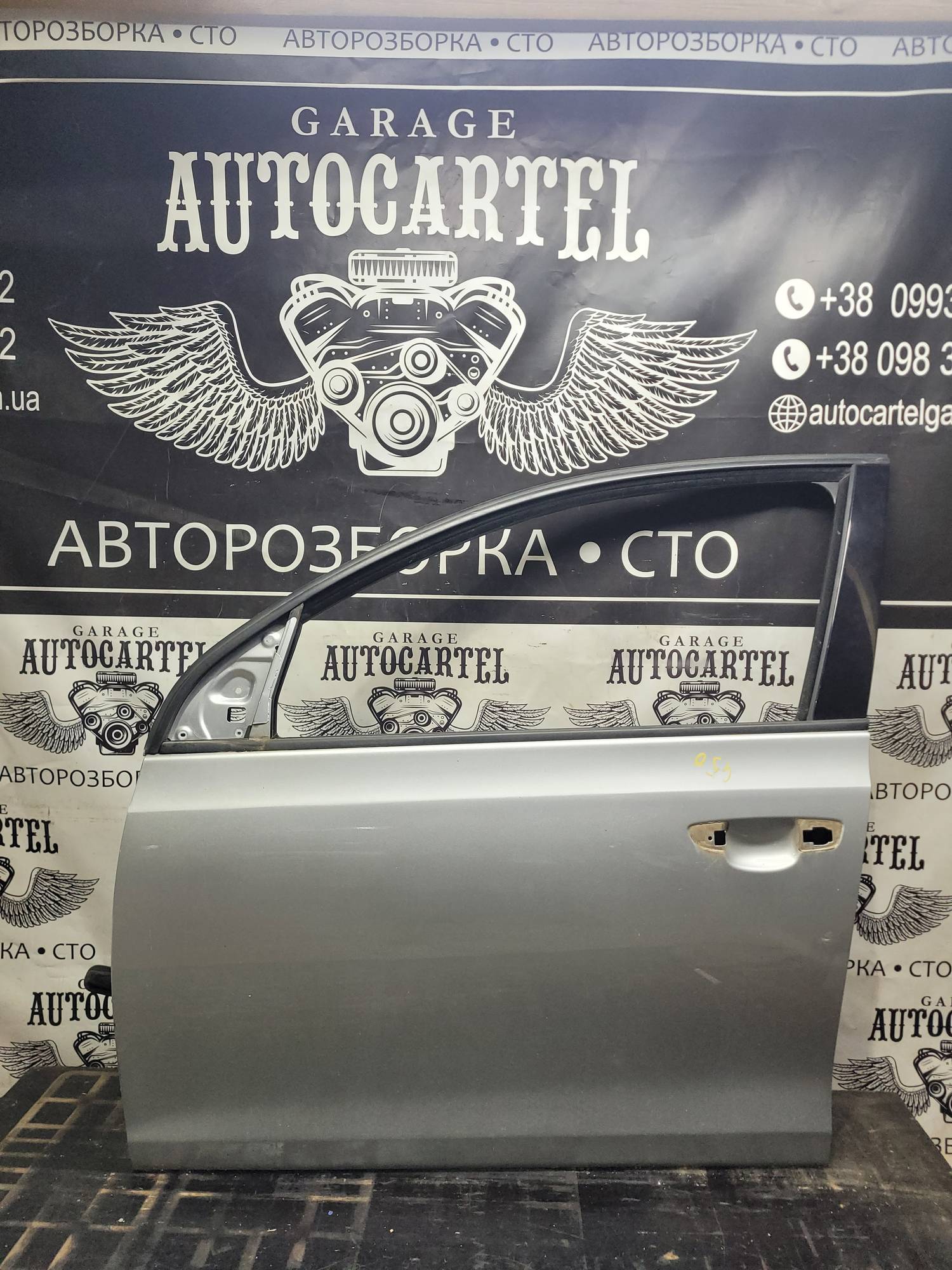 Дверка передня ліва Volkswagen Golf 6 хетч, 21531071