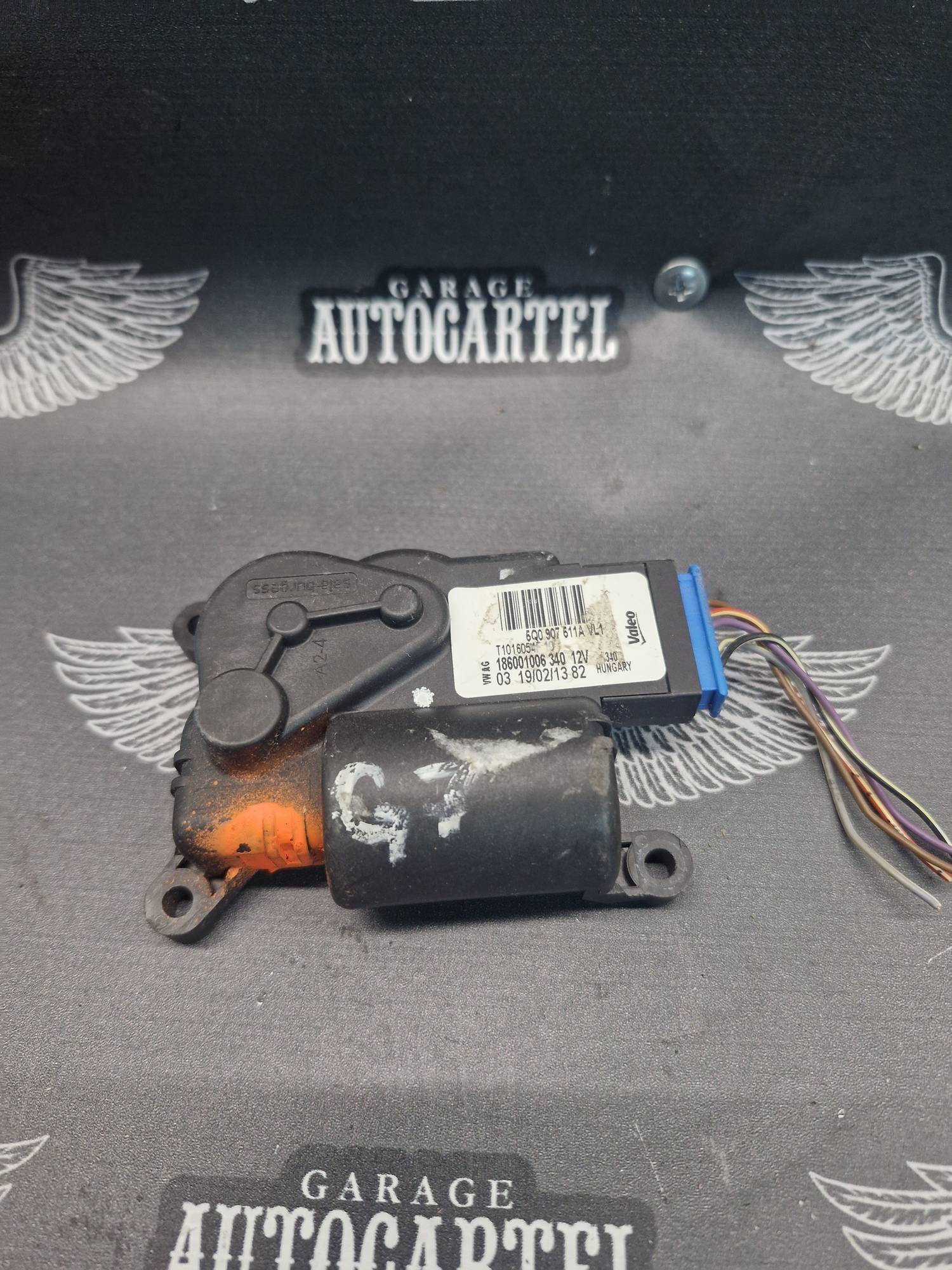 6q0907611a привід заслінки пічки Volkswagen passat b6