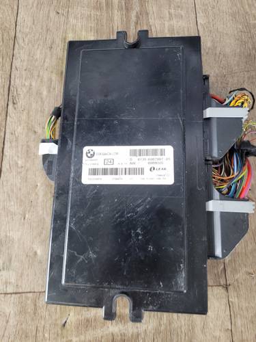 Блок комфорту 61356987997 bmw e90 2.0 d 06r