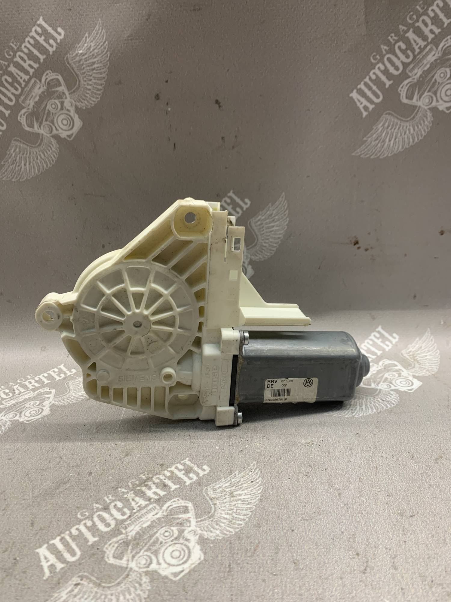 Моторчик склопідйомника задній правий volkswagen passat b6 1k0959701f