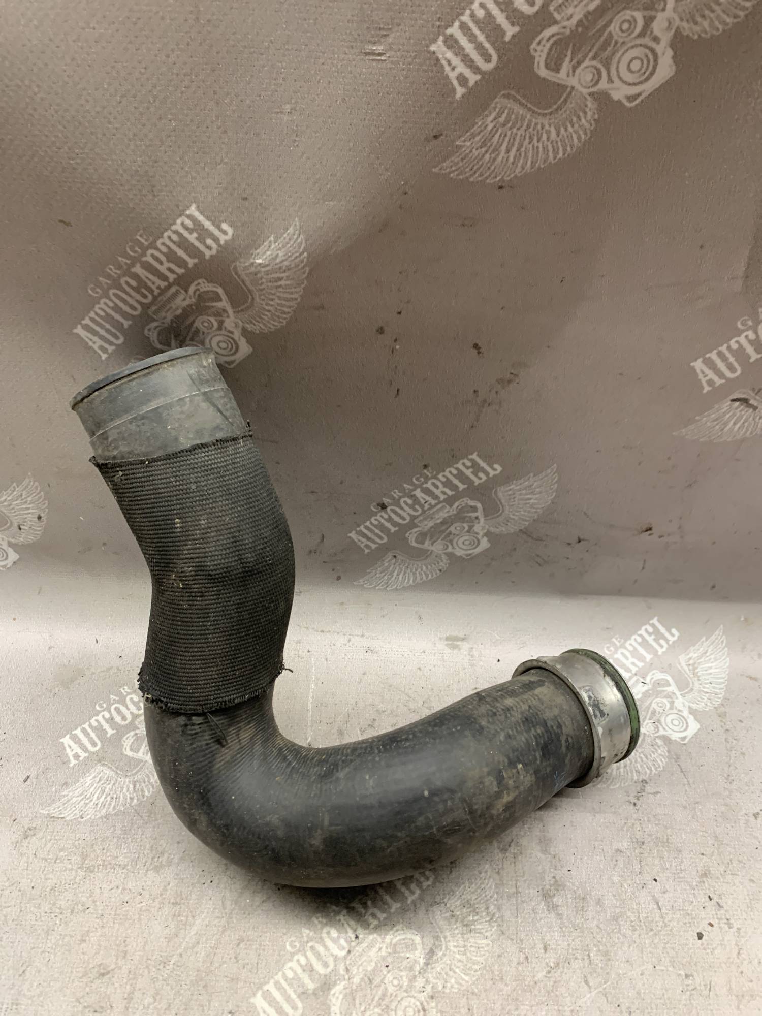 Патрубок інтеркулера VW Touareg 3.0tdi 7l6145738