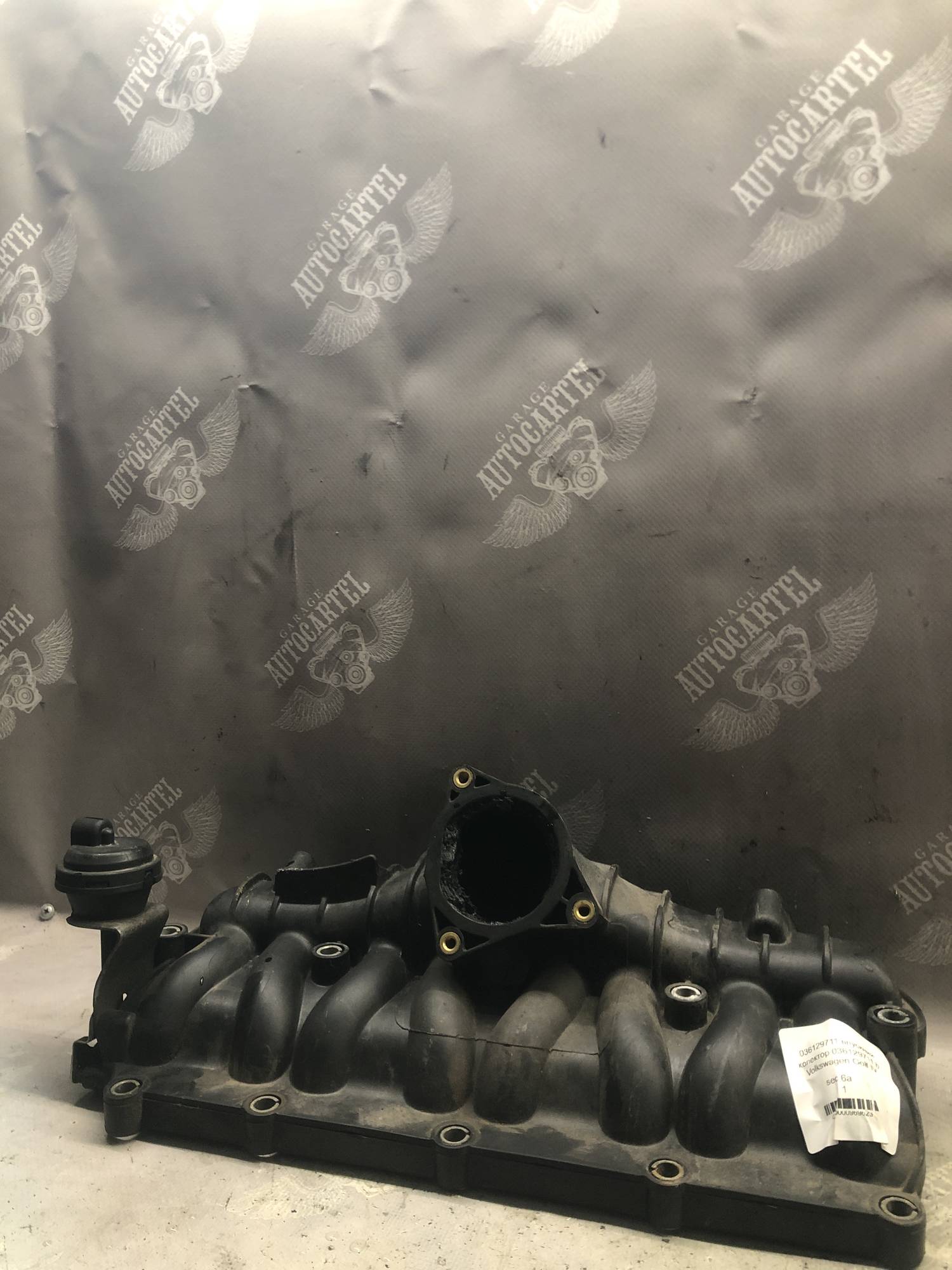 036129711 впускний колектор 036129711 b Volkswagen Golf IV