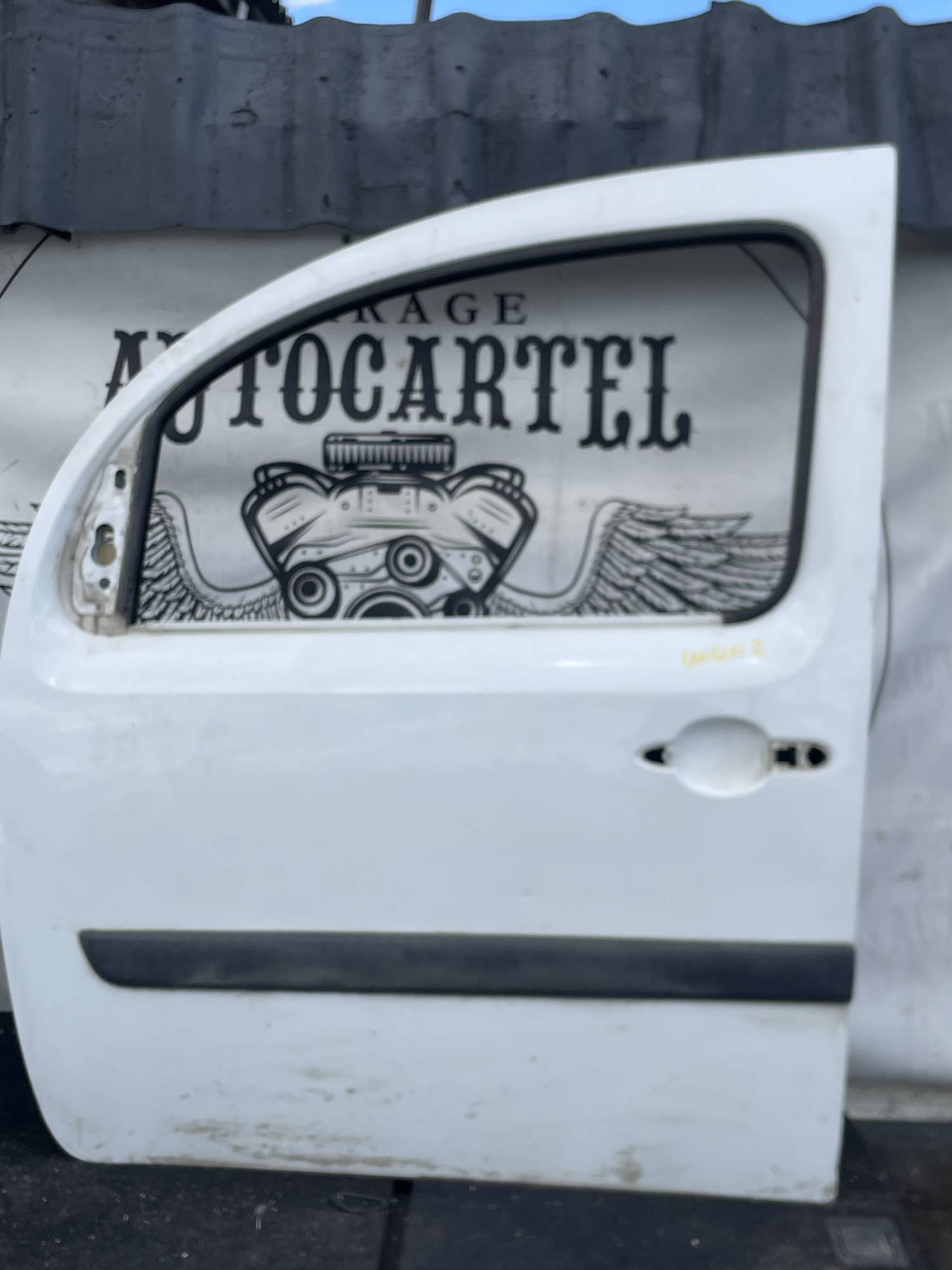 Двері передні ліві Renault Kangoo 2 21105289