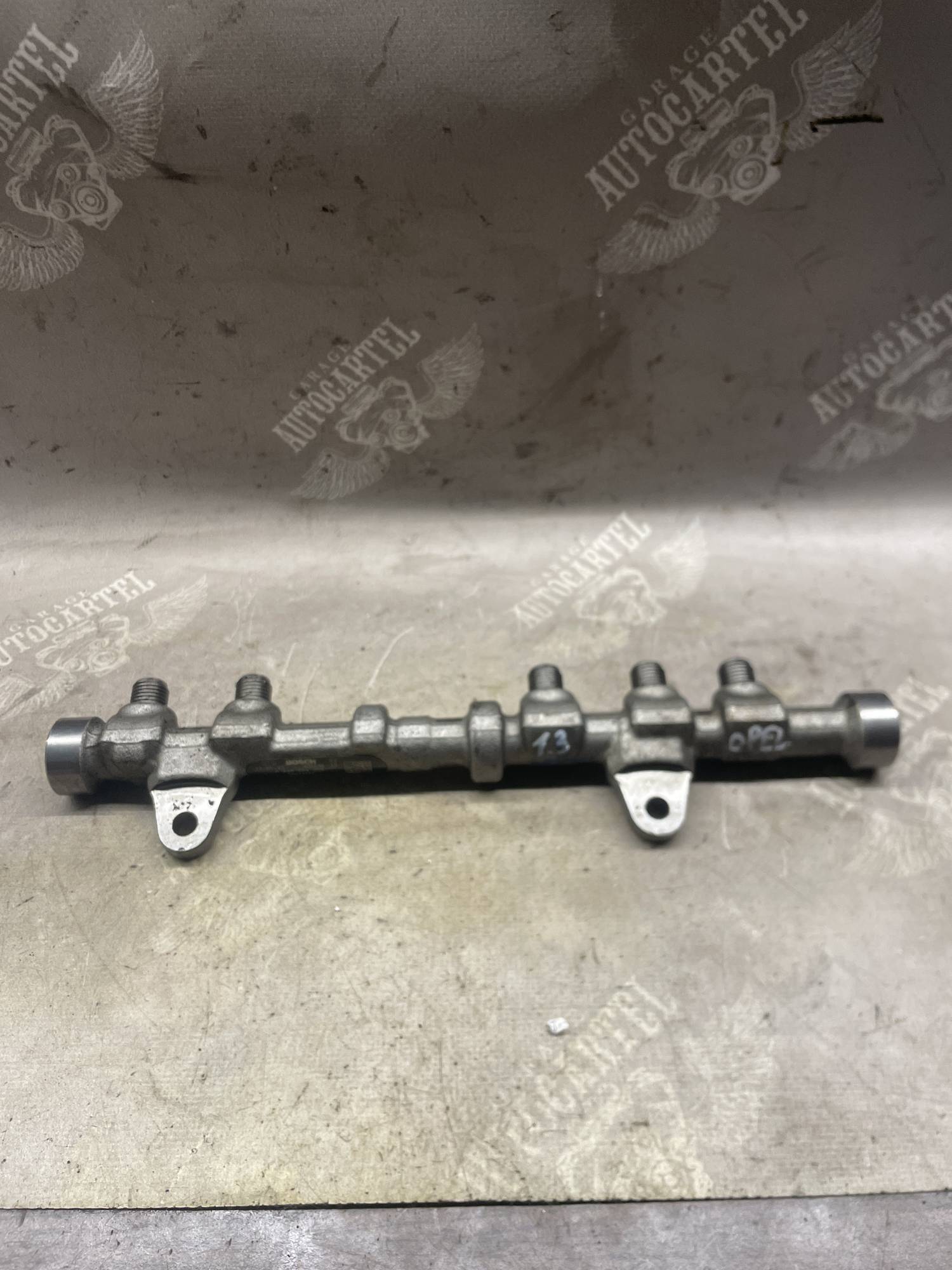 Паливна рейка (без датчика) Opel Corsa D Opel Meriva B 1.3 CDTI 55573331