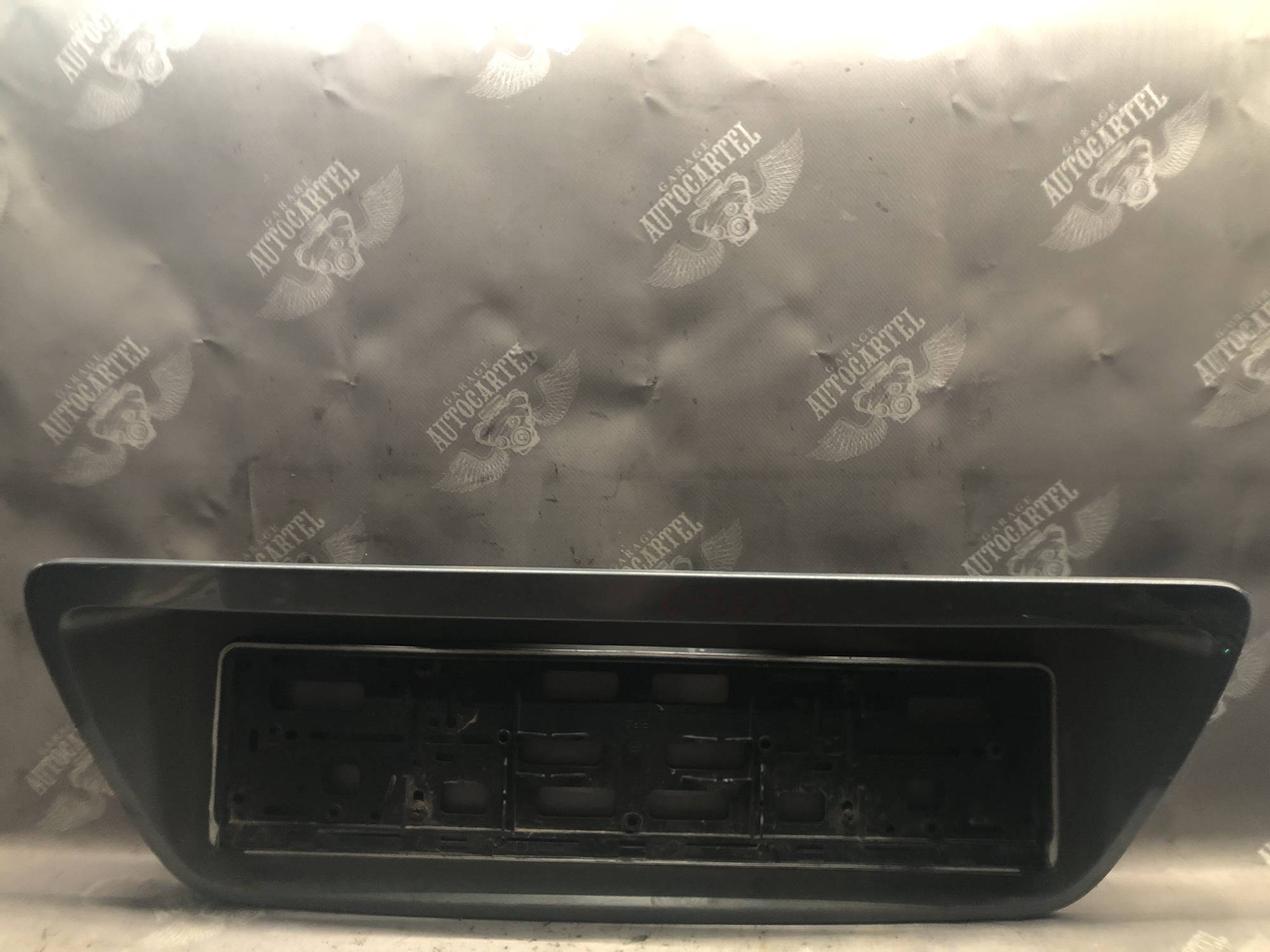 21109751 Панель підсвічування номера Mercedes C-class (W203) 2000-2007 A2037400381