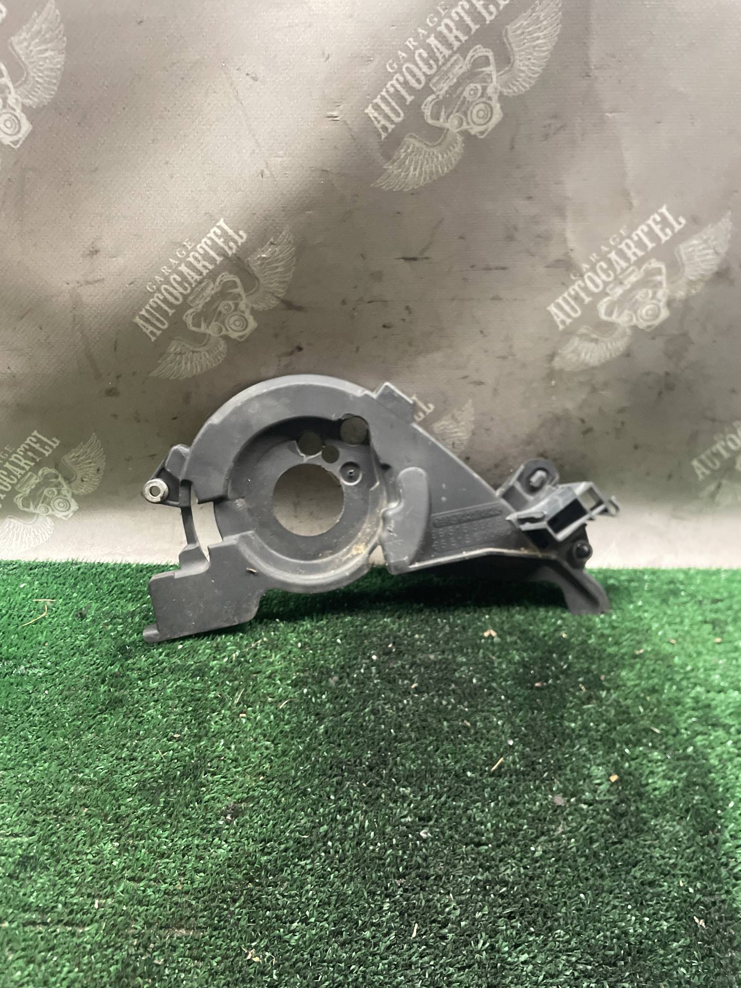 Захист кожух ременя ГРМ внутрішній верх Ford Focus 2 Peugeot 407 Citroen C4 C5 1.6 HDI 9651559980