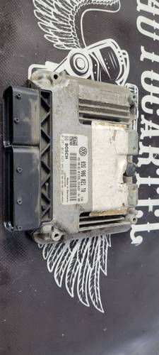 Блок управління двигуном Volkswagen Golf 5 2003 - 2009 1.9 TDI 03g906021tq