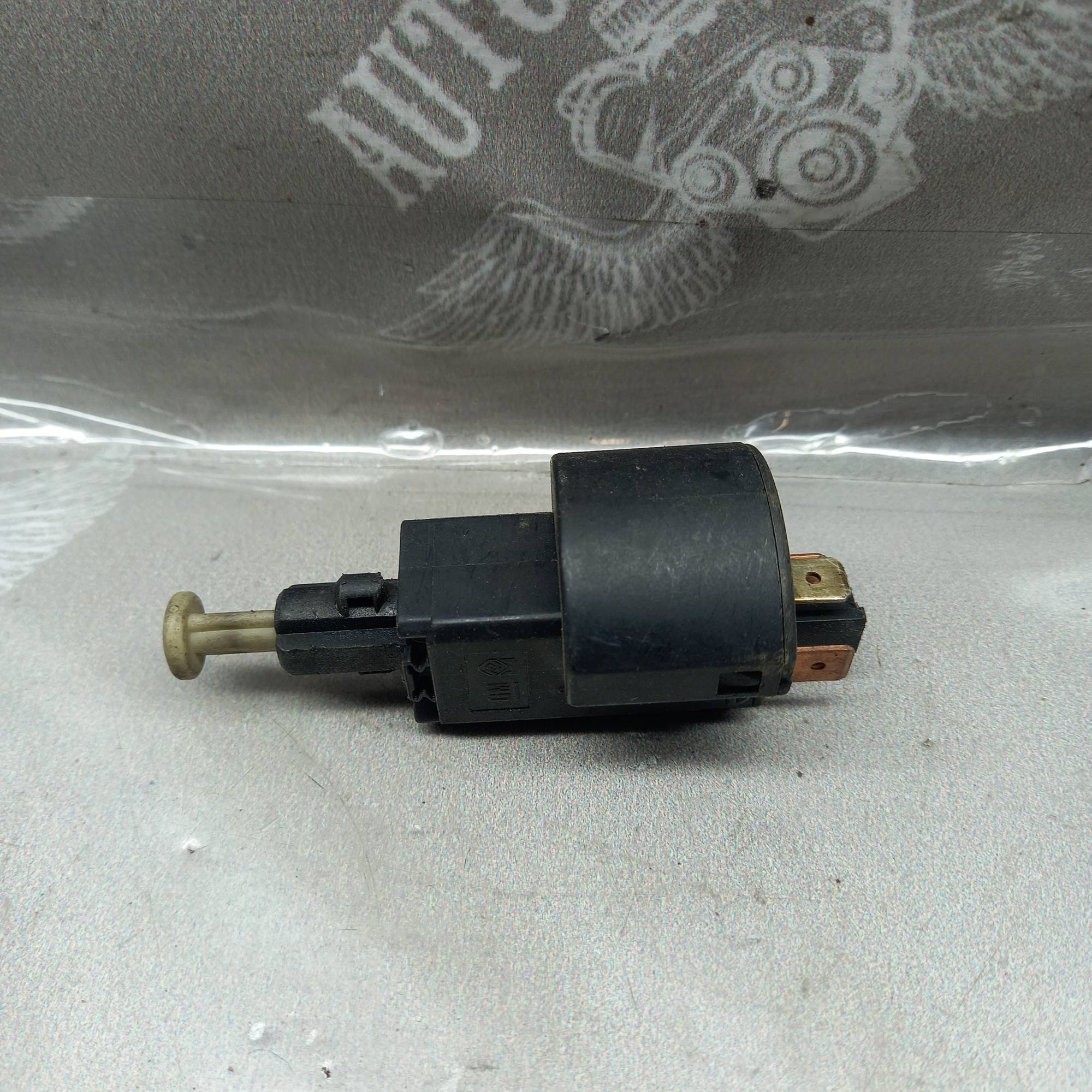 Датчик стоп-сигнала(Жабка) Opel VECTRA B 09132299
