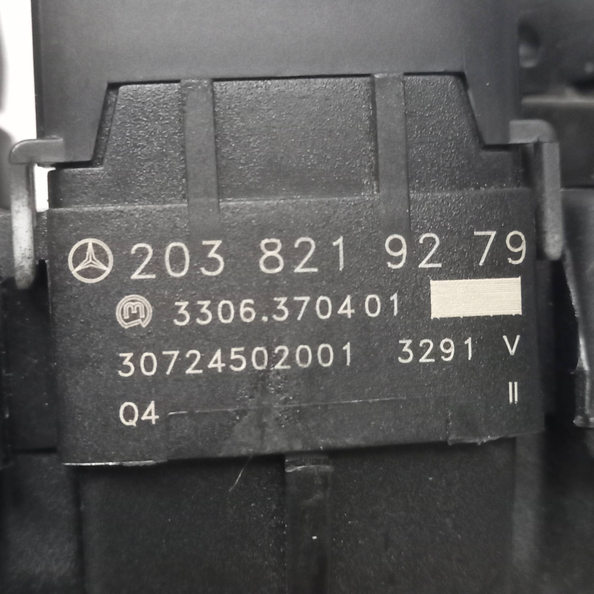 Блок кнопок Mercedes-Benz C-Class W203 2038219279