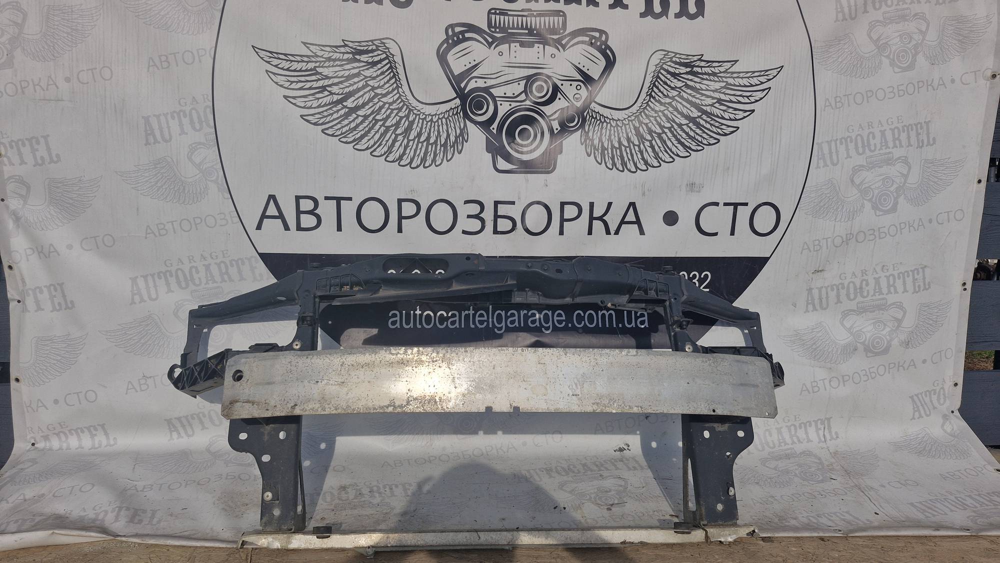 Панель передня телевізор corsa d рестайлінг