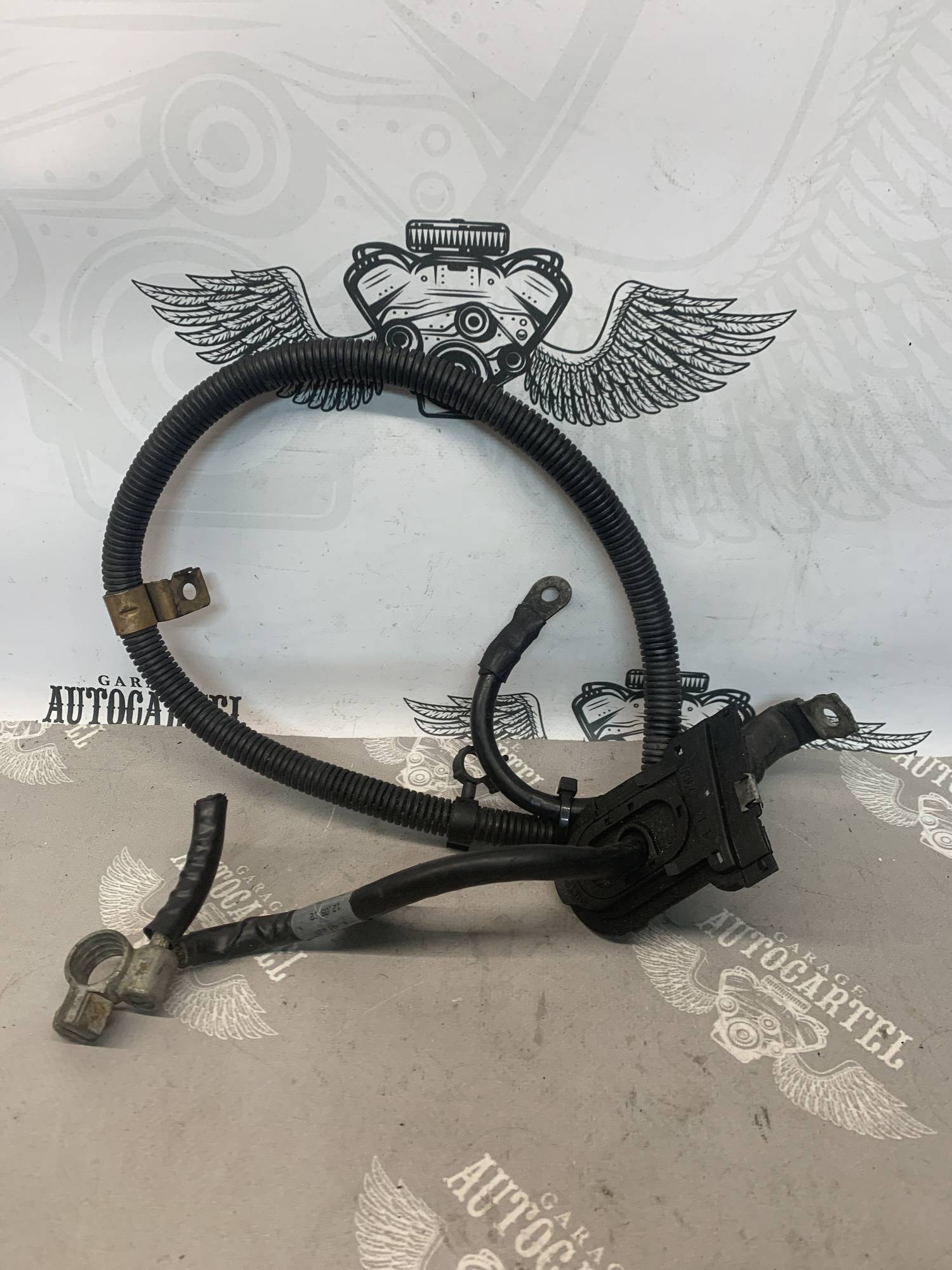Клема акумулятора плюс Mercedes C-class W203 2.2 cdi 2035402106
