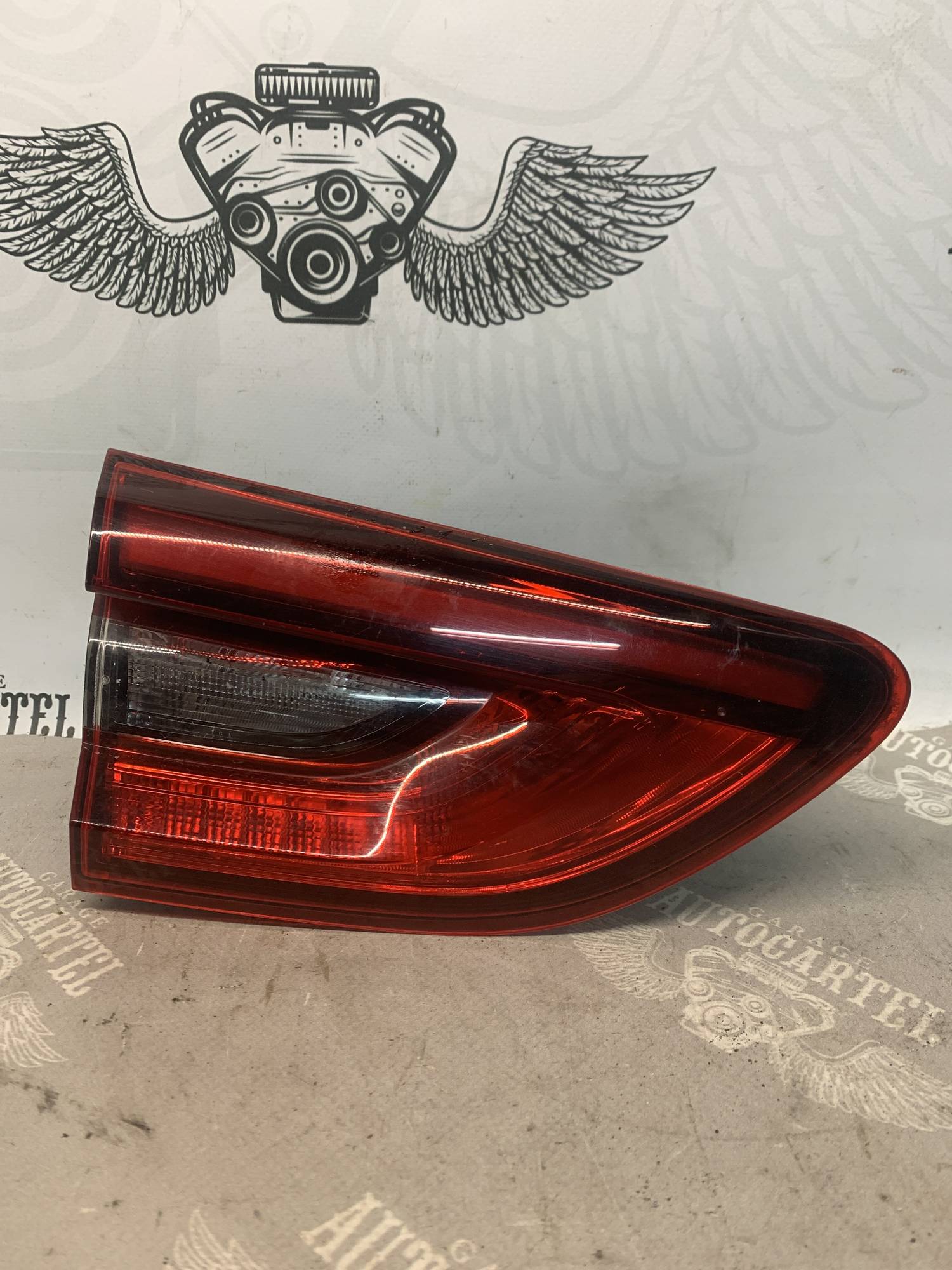 Ліхтар задній лівий у кришку багажника opel insignia b універсал 39107538