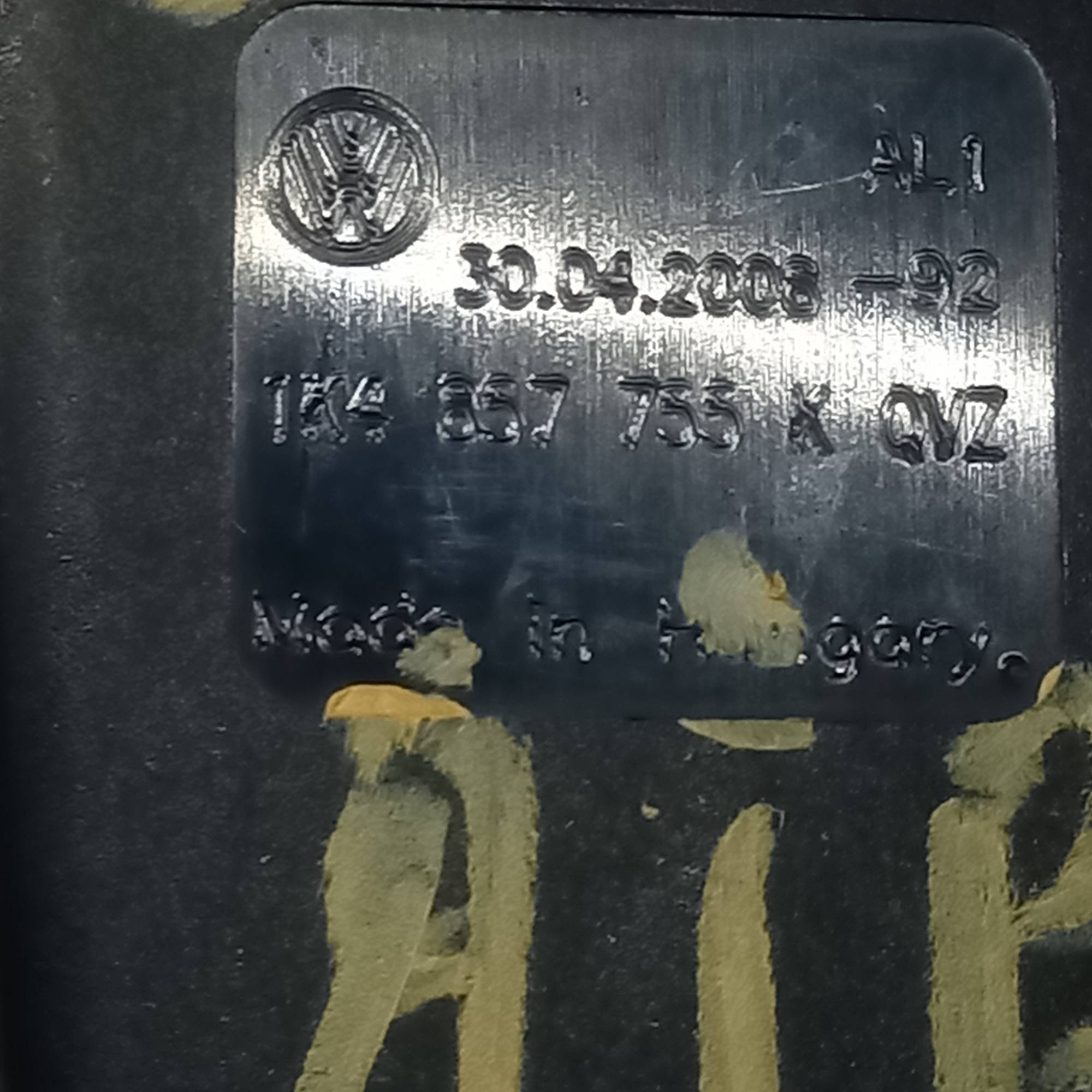 Замок реміня передній лівий vw golf v plus 1k4857755k