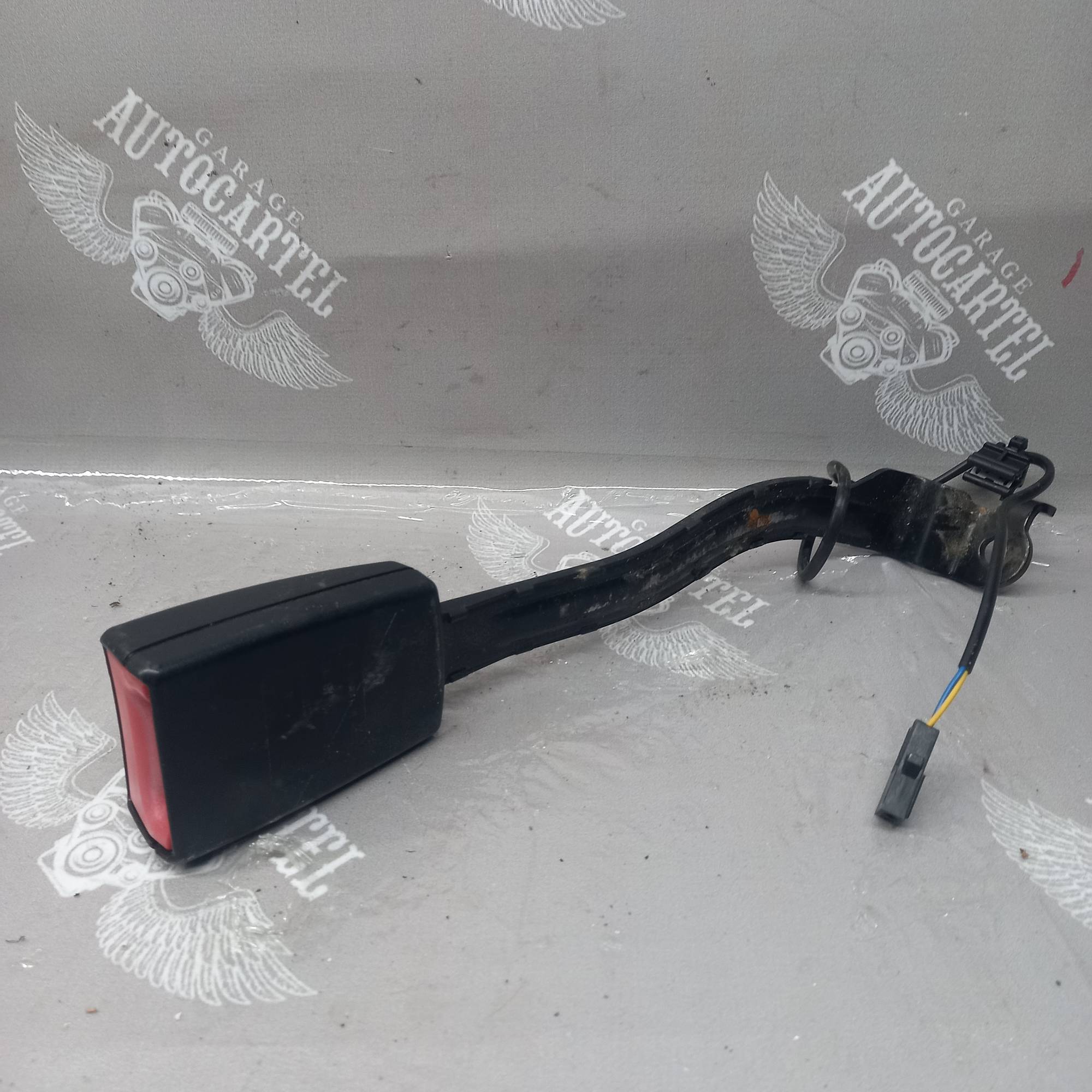Замок ременя безпеки передня ліва VOLKSWAGEN GOLF 6 09-14 1k4857755ab