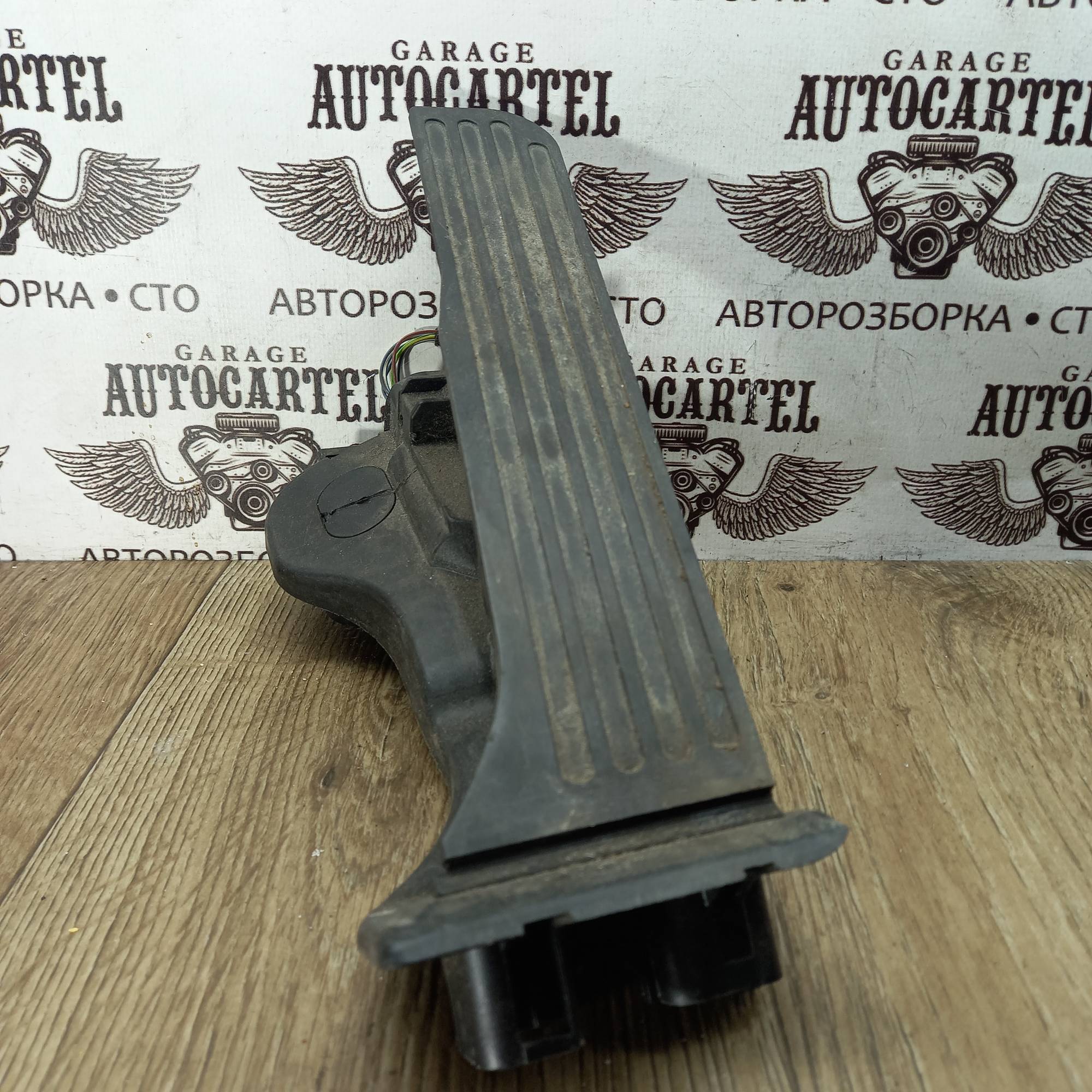 1k1721503l Педаль газу (електро) Акселератор Volkswagen Passat B6 2005-2010