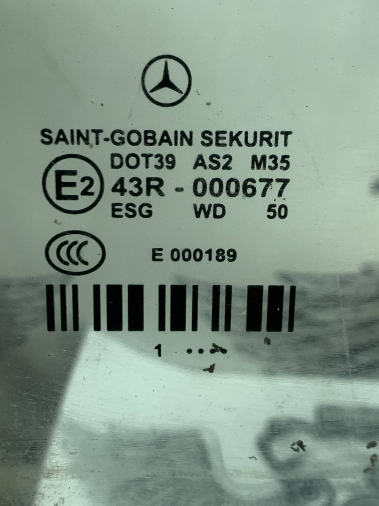 Скло дверей передньої правої Mercedes Benz E w212 43r-000677, 21800429