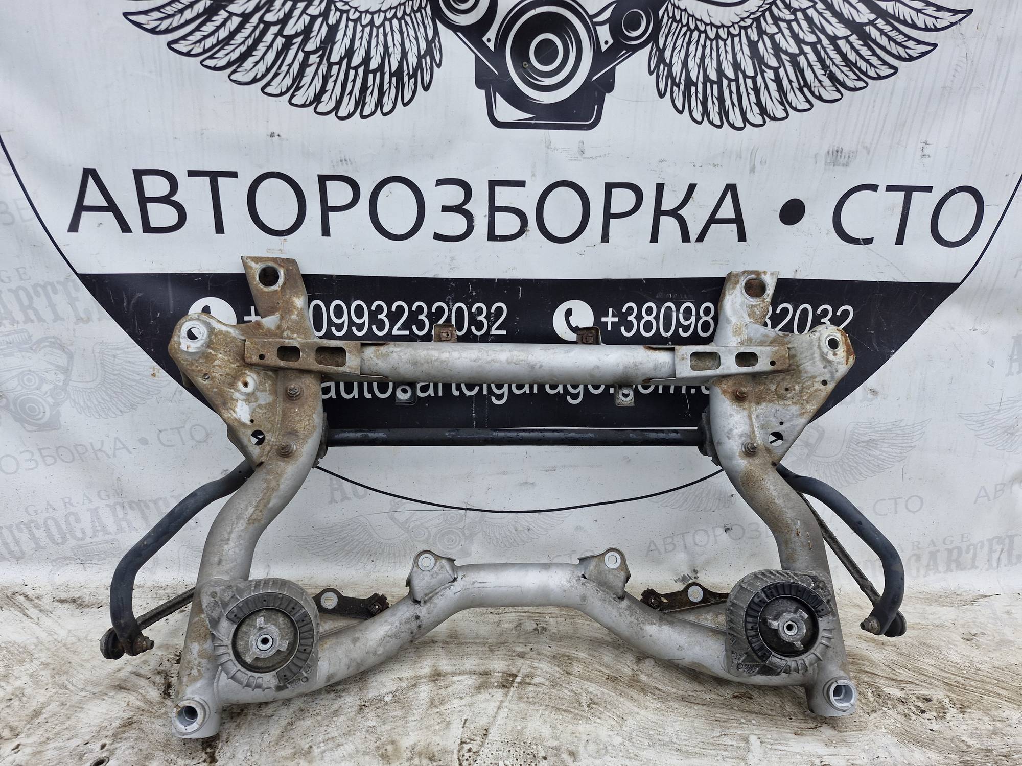 Підрамник передній , Балка передня Mercedes E W212 2010 під дизель 21811982