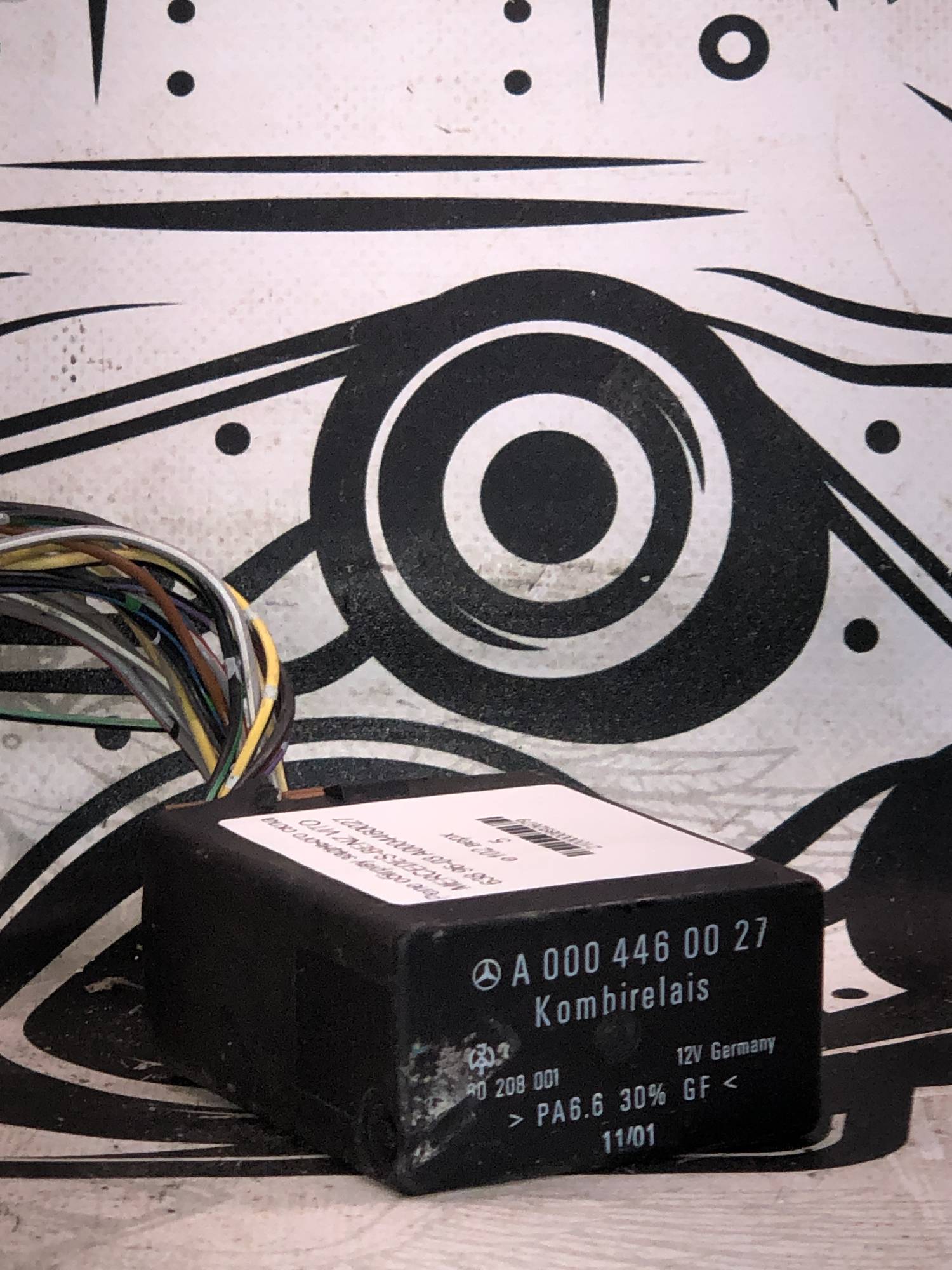 Реле обігріву заднього скла MERCEDES-BENZ VITO 638 96-03 A0004460027