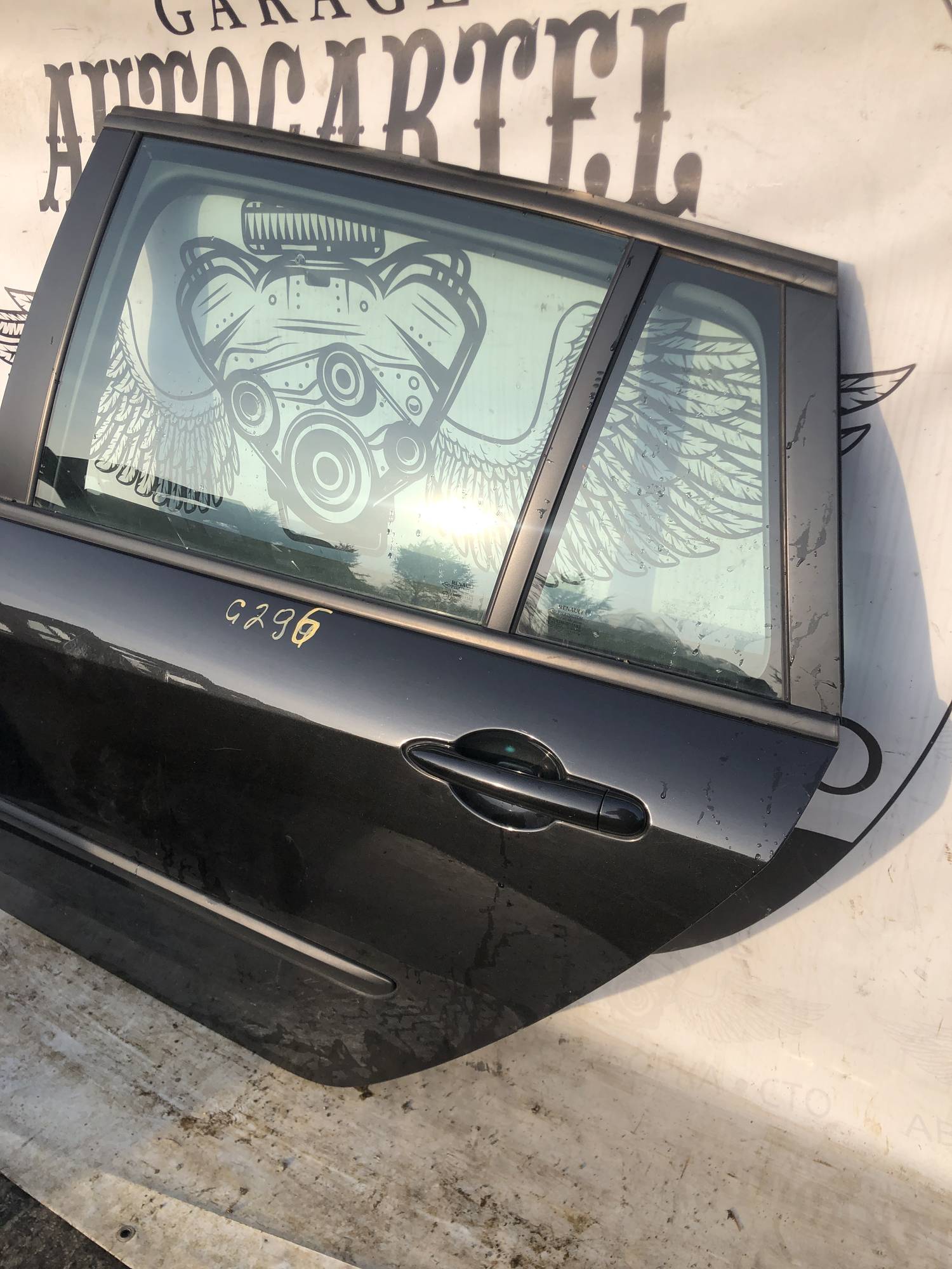 Дверка задня ліва Renault Laguna 3 унів 21914966
