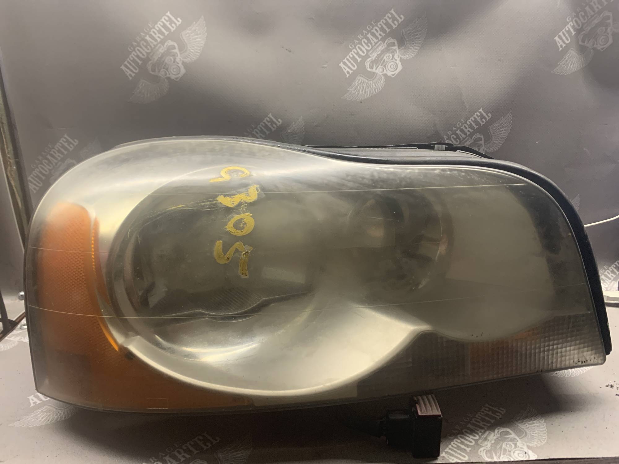 Фара права передня VOLVO XC90 8620860