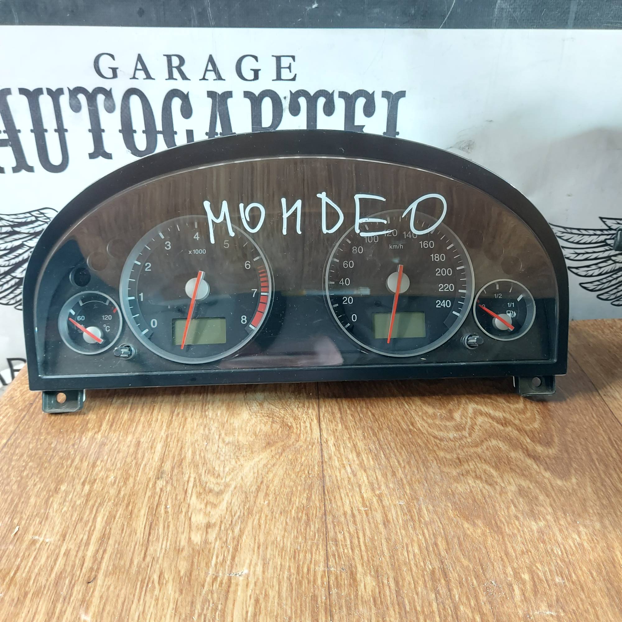 Щиток приладів Ford Mondeo MK3 3S7T10849DD