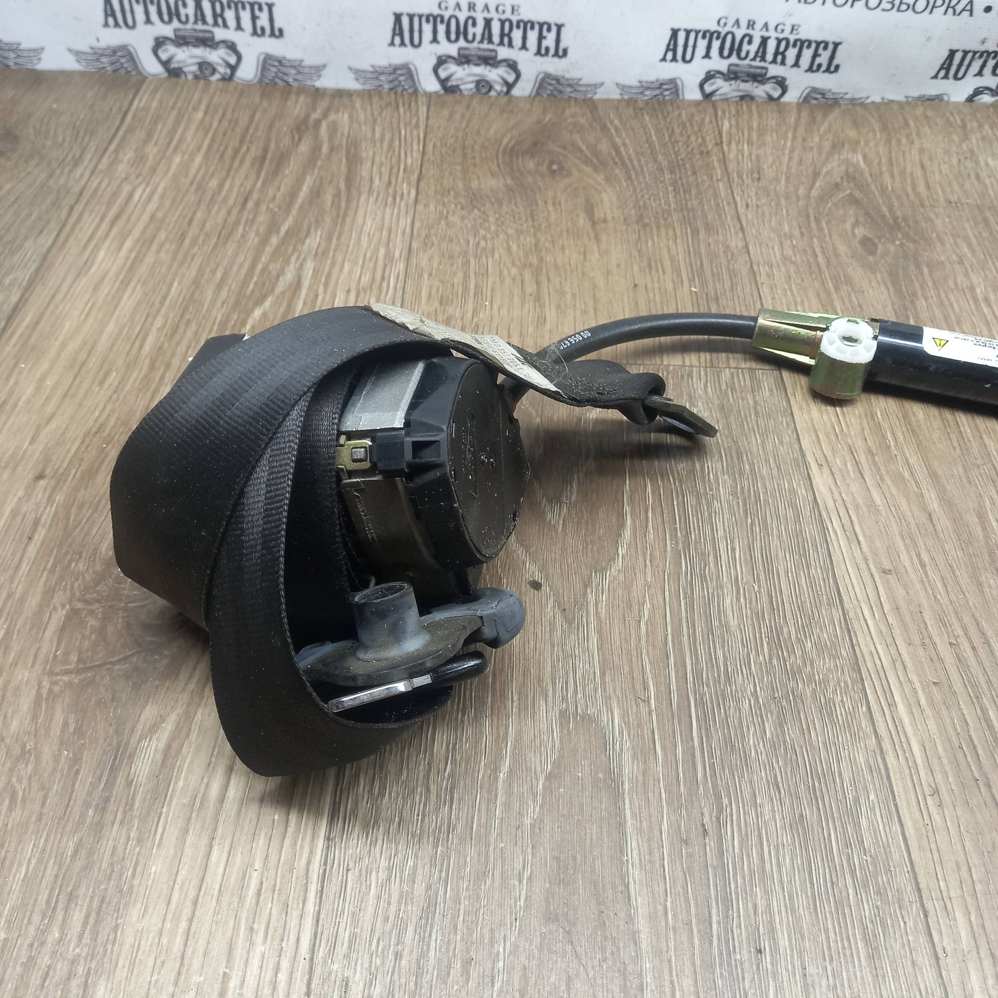 Ремінь безпеки передній лівий VOLKSWAGEN SHARAN 1995-2010 7M0857705C