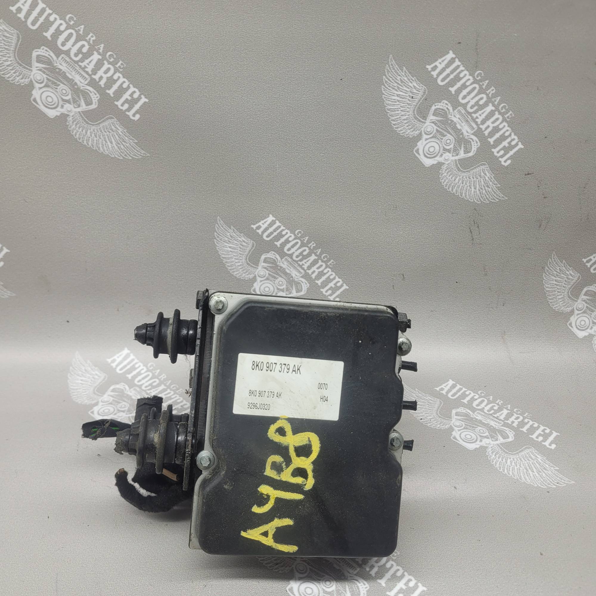 Блок abs абс audi a4 b8 8k0614517cp 8k0907379ak