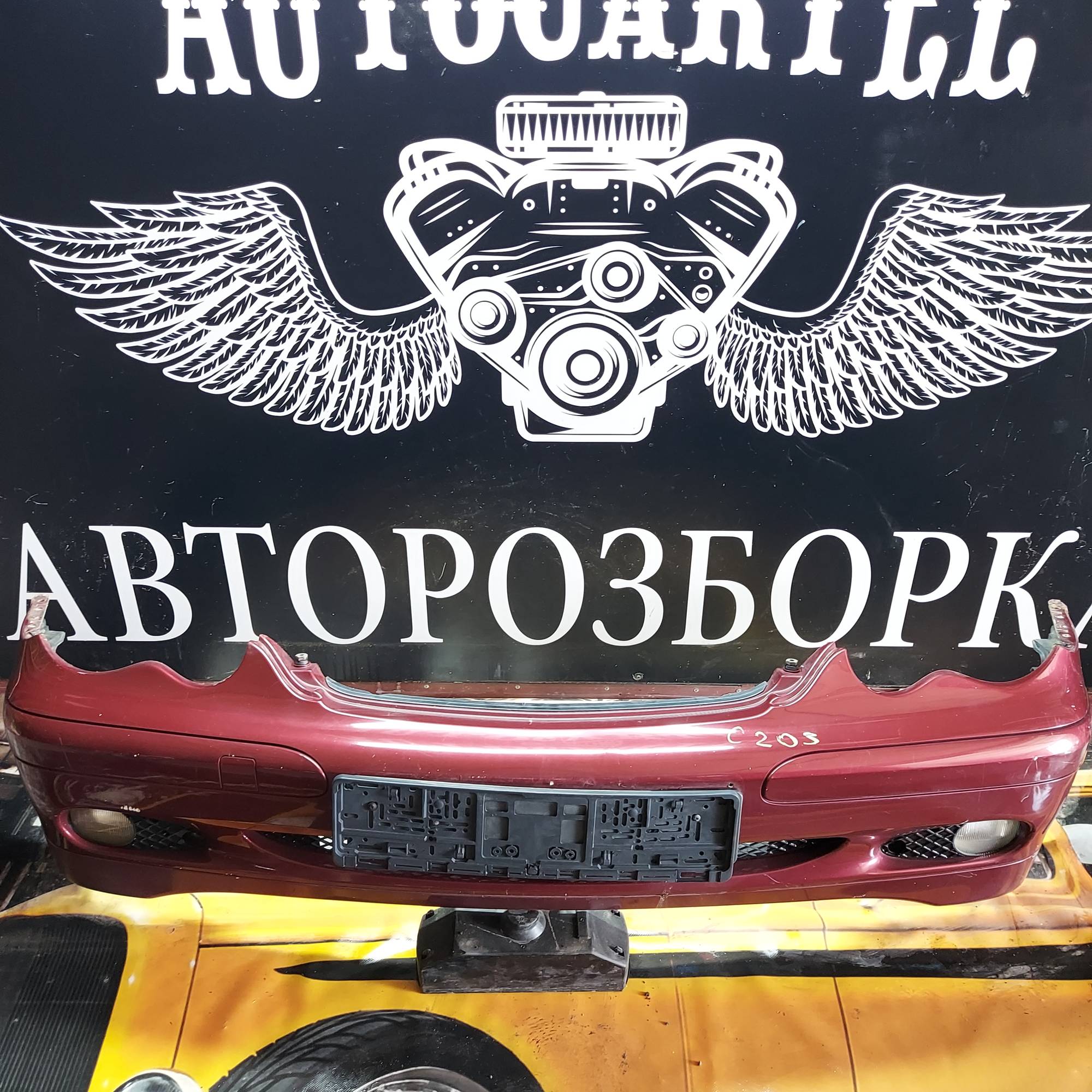 Бампер передній Mercedes C W203 2000-2007 21414077