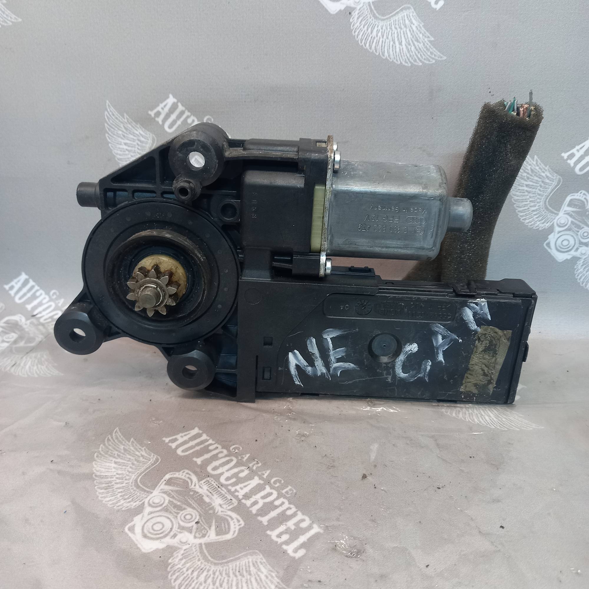 Склопідйомник лівий передній електричний RENAULT MEGANE 2015-2022 968431-100