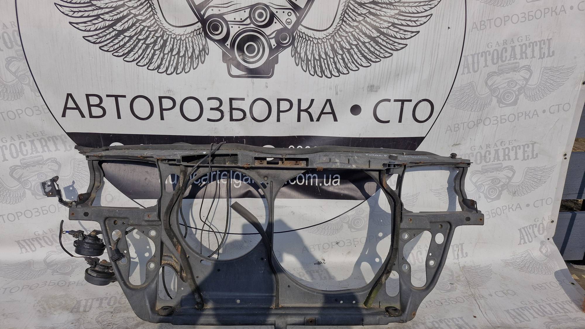 Передня панель VW PASSAT B5 3b0805594m
