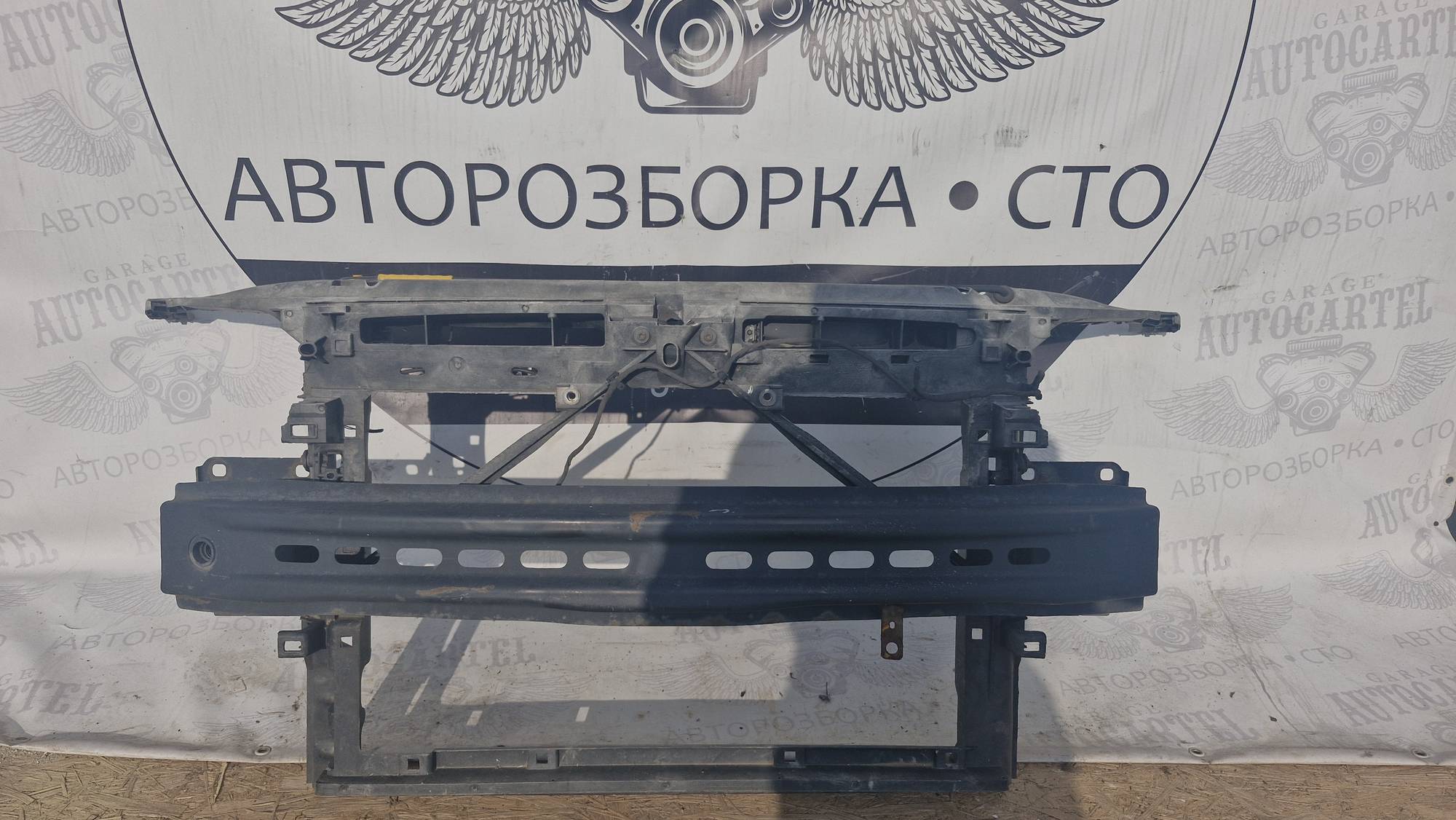 Панель передня (телевізор) Audi A3 12- (Elit) 8V0805588