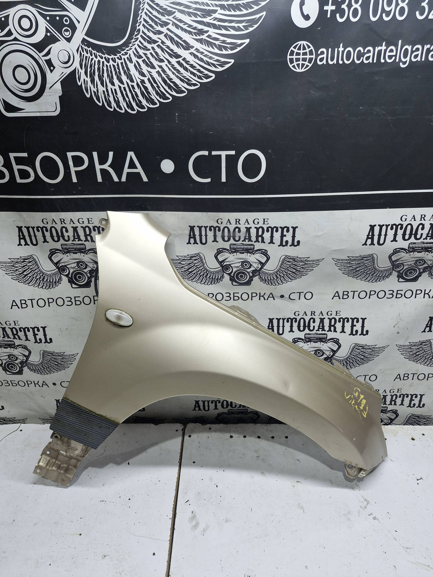 Крило переднє праве Suzuki grand vitara 21609220