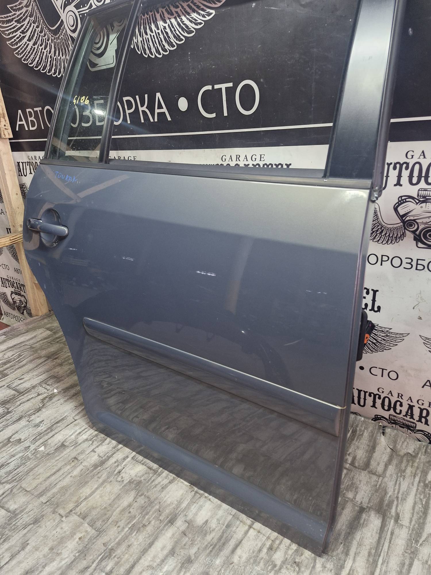 Дверка задня права Volkswagen Touran 21619526