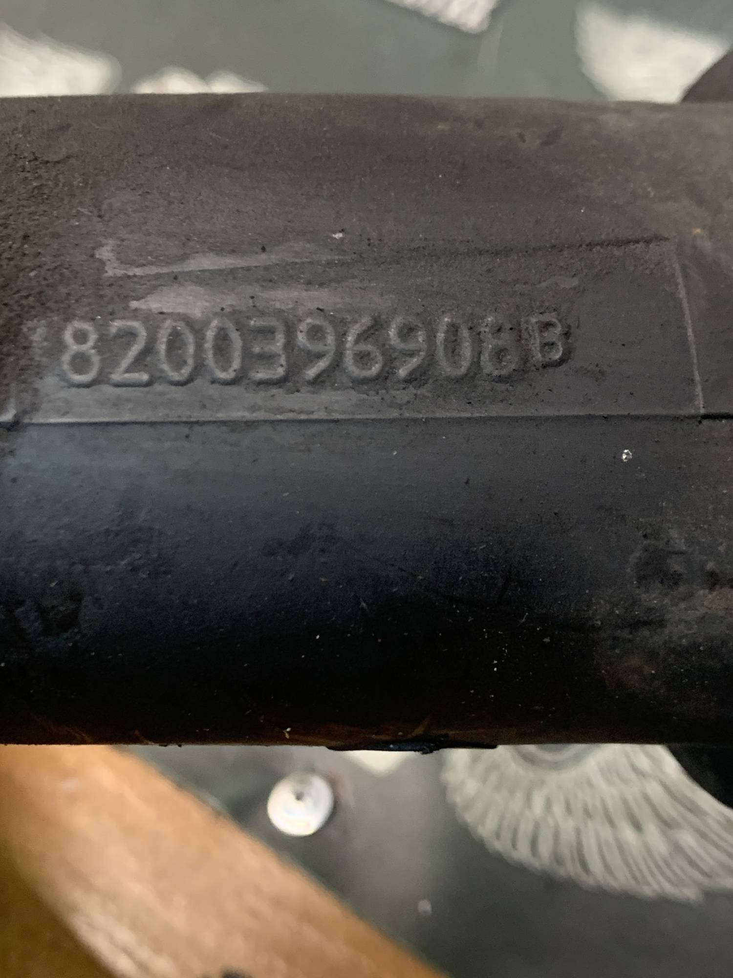 Патрубок повітряного фільтра (на турбіну) на Renault Trafic 2001 1.9dCi 8200396908b