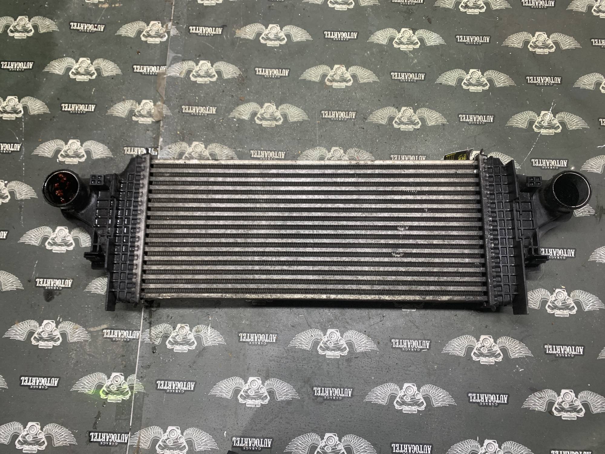 Радіатор інтеркулера MERCEDES ML W164, 21728037