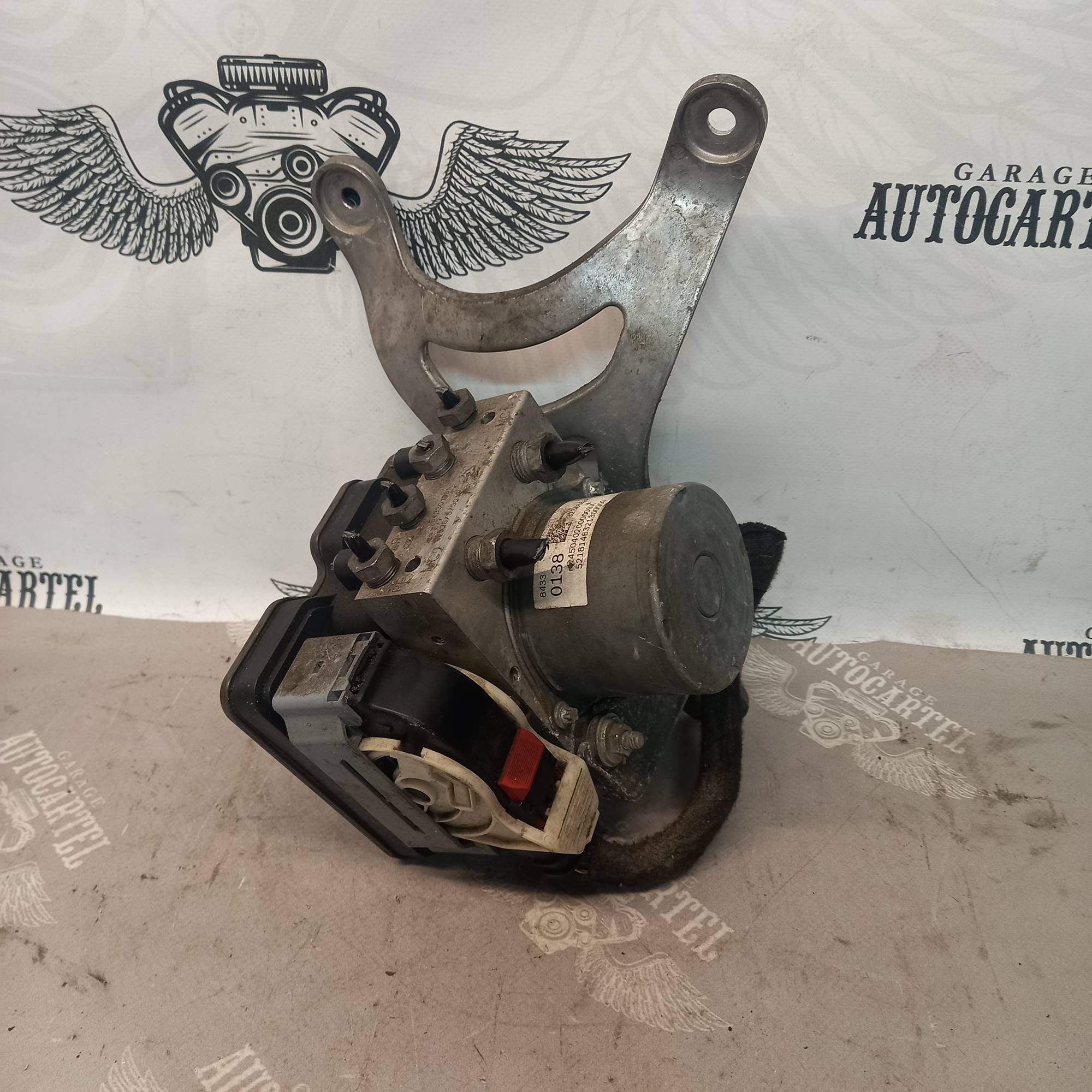 блок управління ABS OPEL INSIGNIA B 84330138