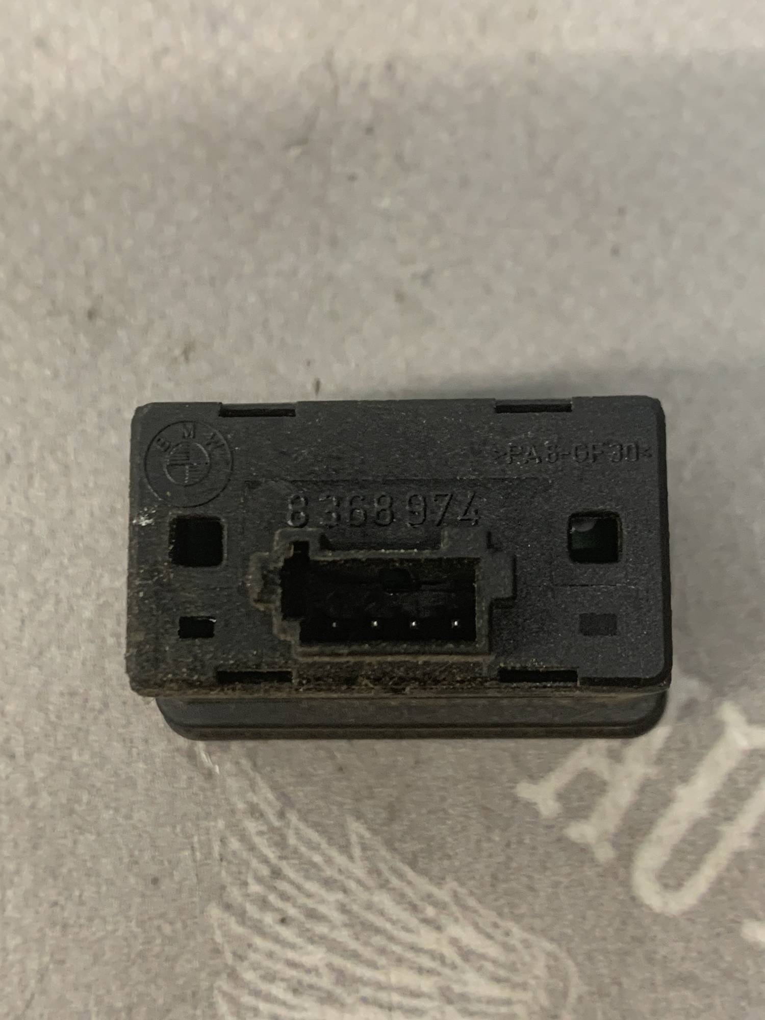 Кнопка склопідйомника BMW 5 E39 8368974