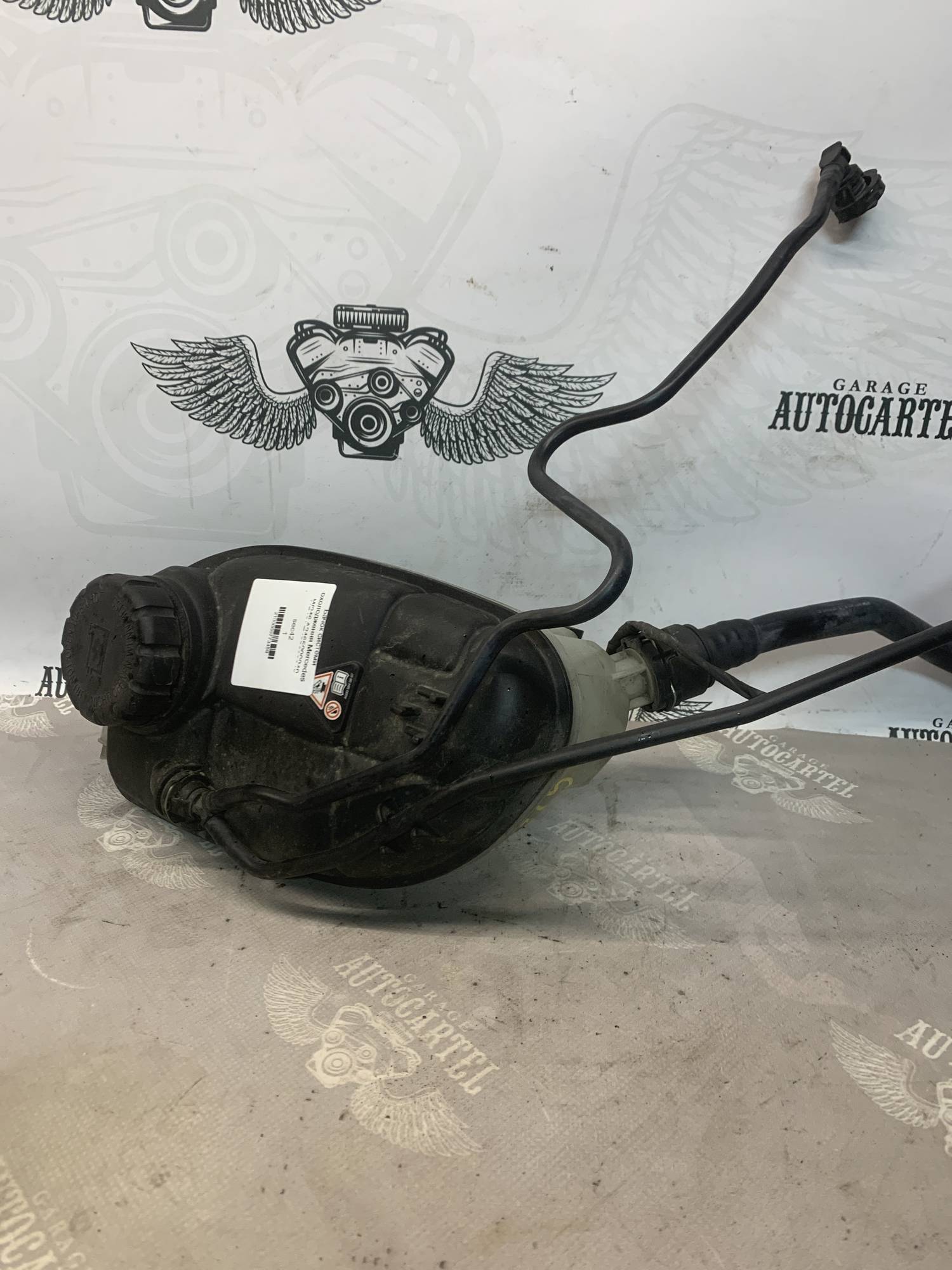 Бачок системи охолодження Mercedes W246 A2465000049