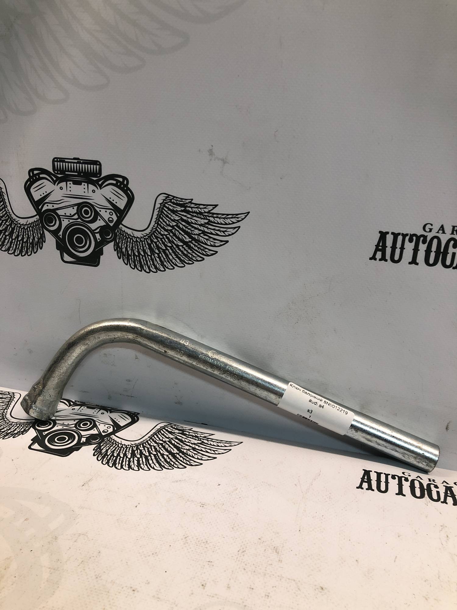 Ключ балонний 8N0012219 audi a4