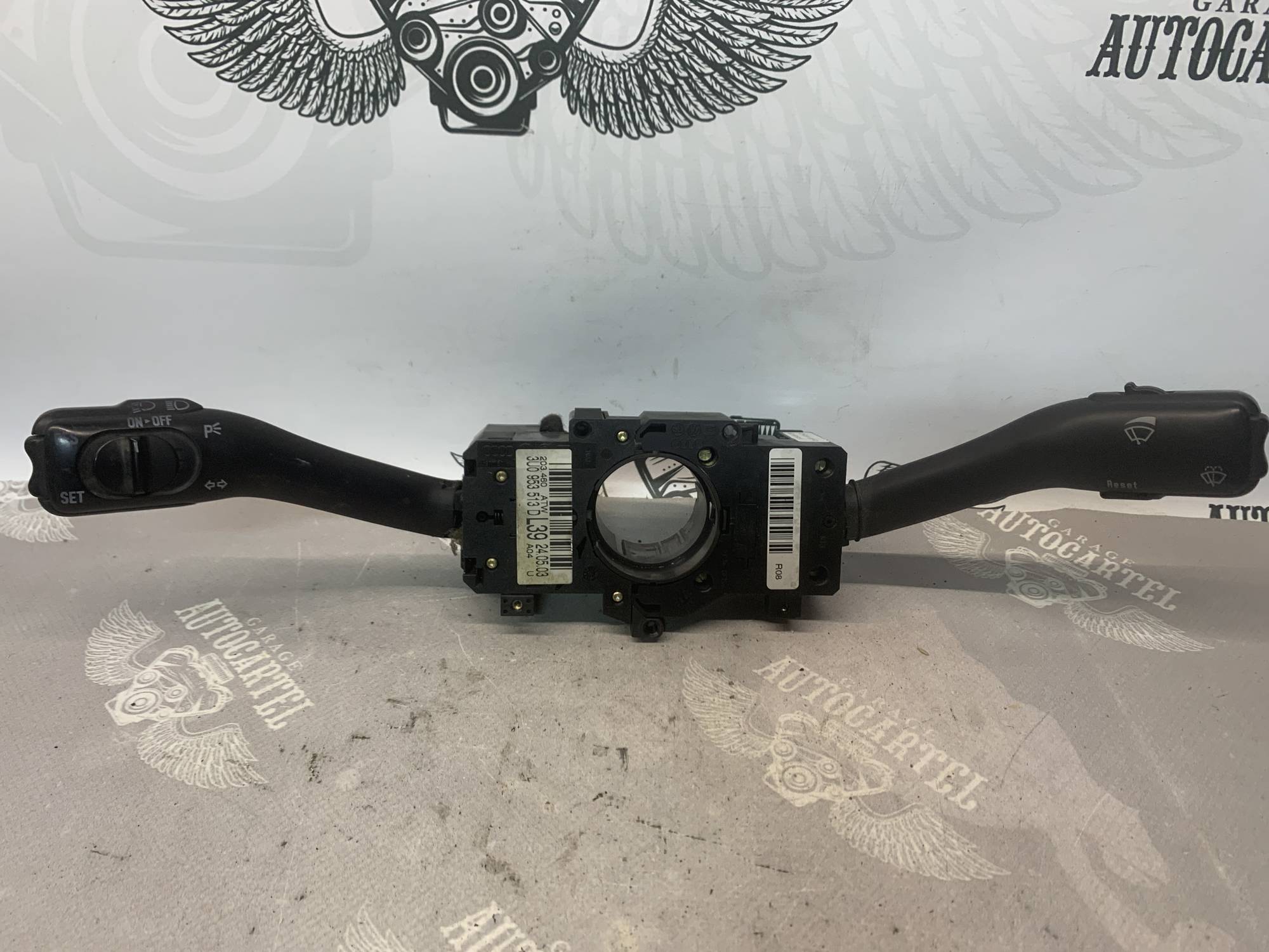 Підрульовий перемикач в зборі Skoda SuperB 1, Octavia Tour, 3U0953513D, 4b0953503g