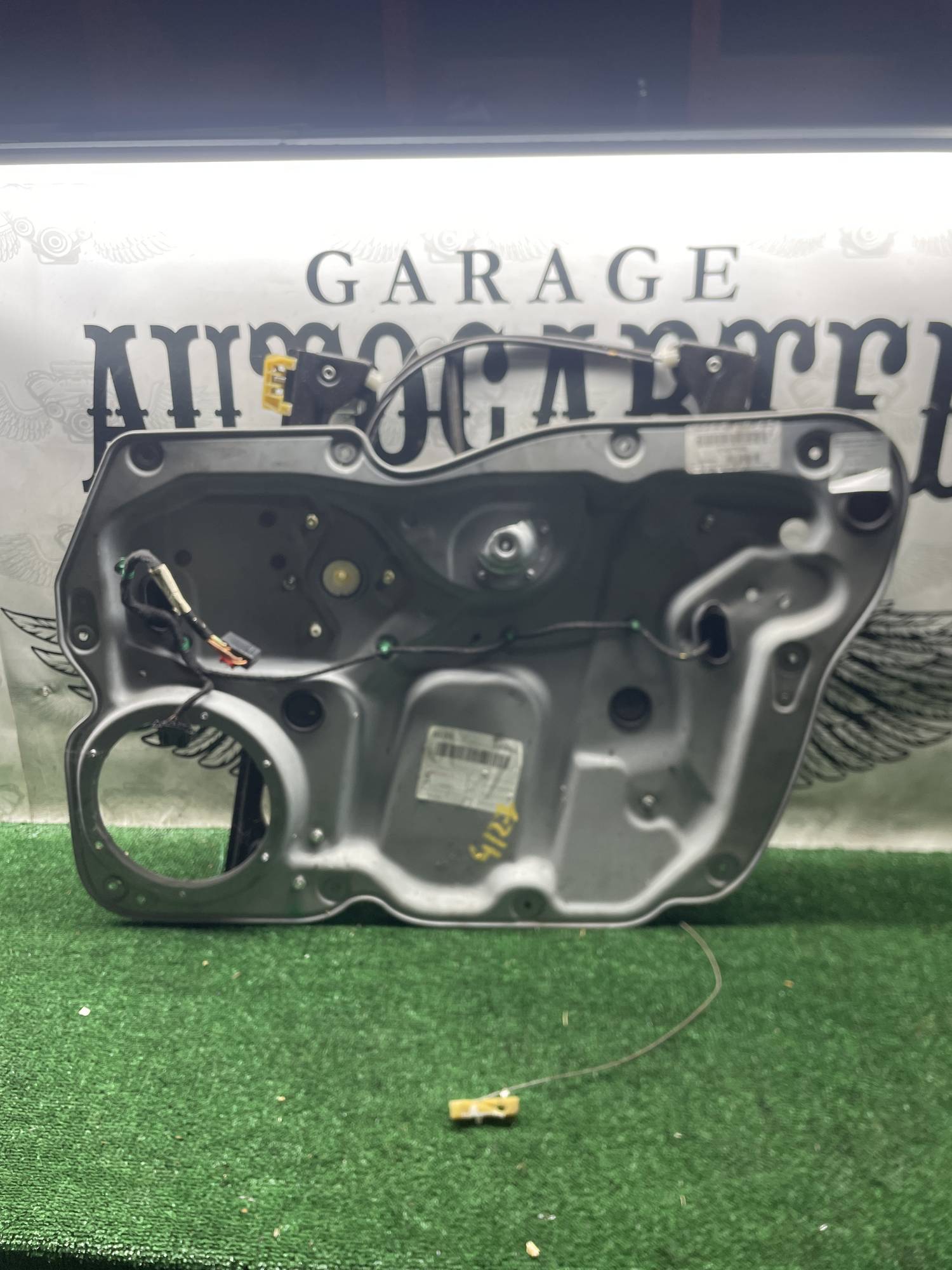 Склопідйомний механізм передніх правих дверей Volkswagen Touran 1t1837730ac