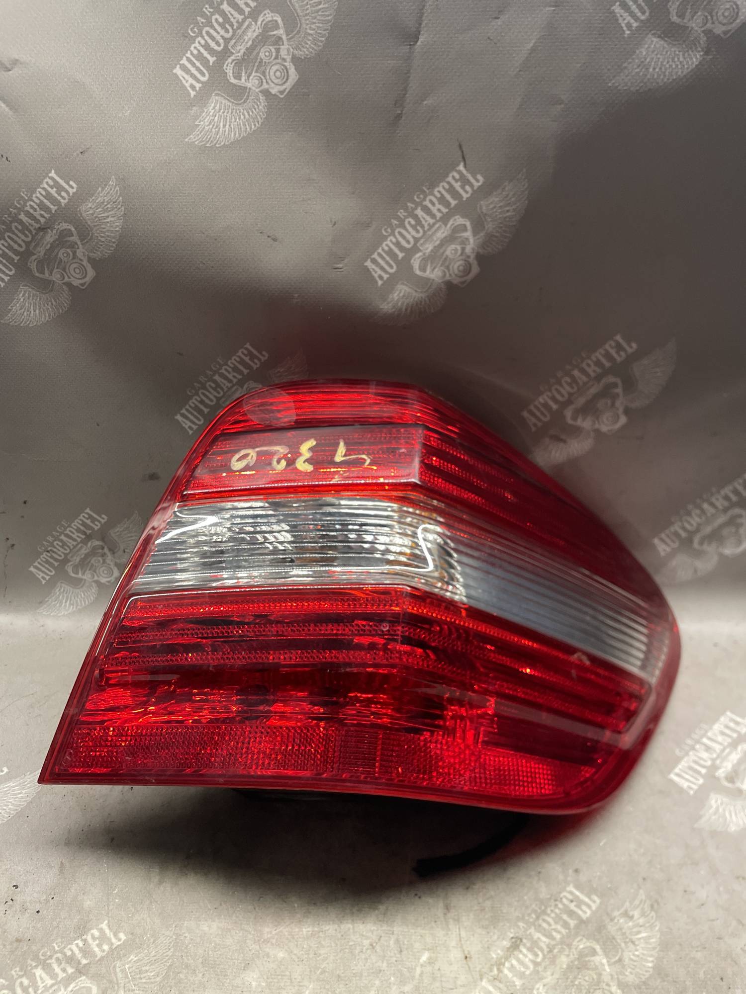 Ліхтар задній правий Mercedes ML-Class W164 a1648202064