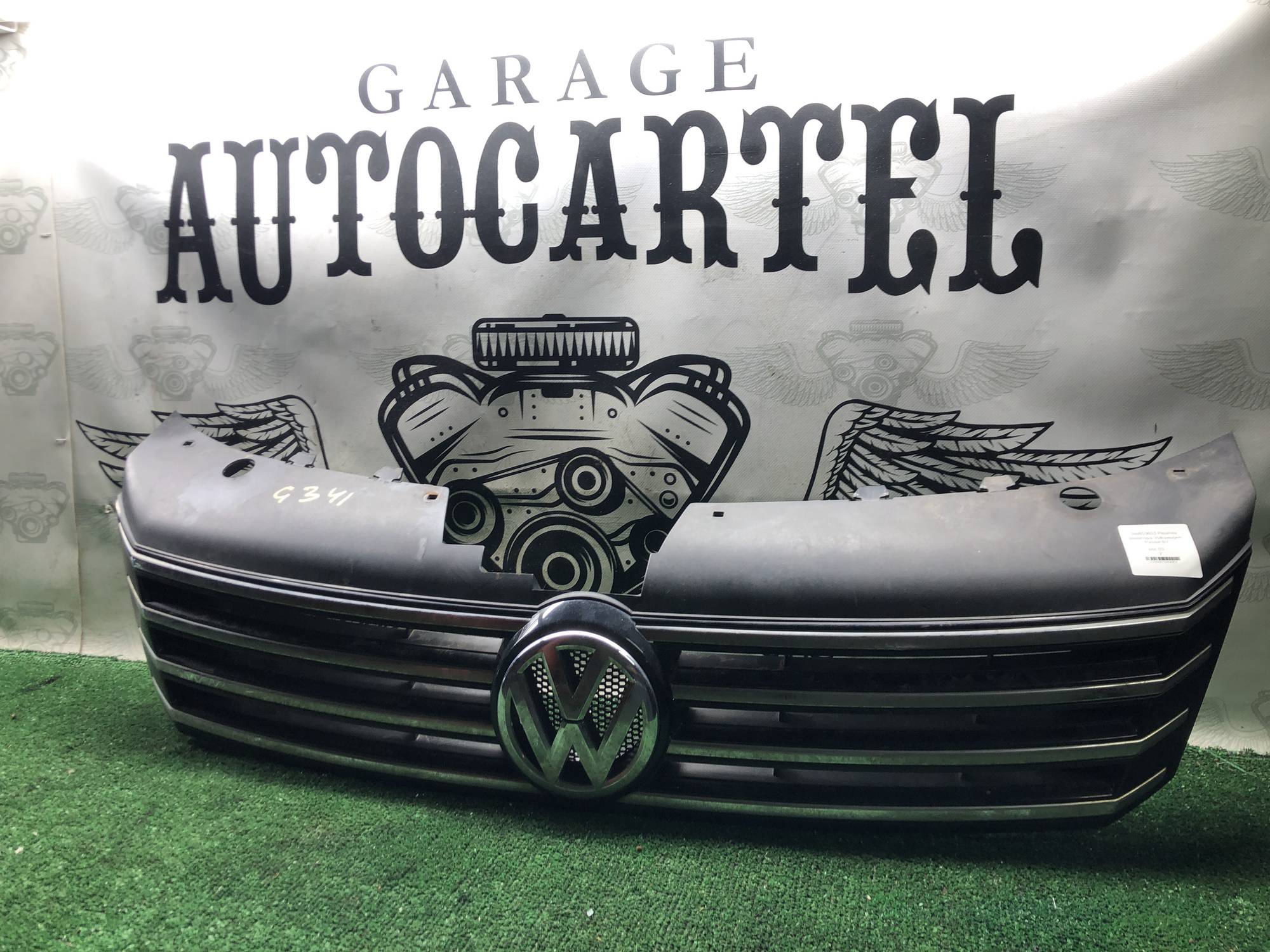 3aa853653 Решітка радіатора Volkswagen Passat B7