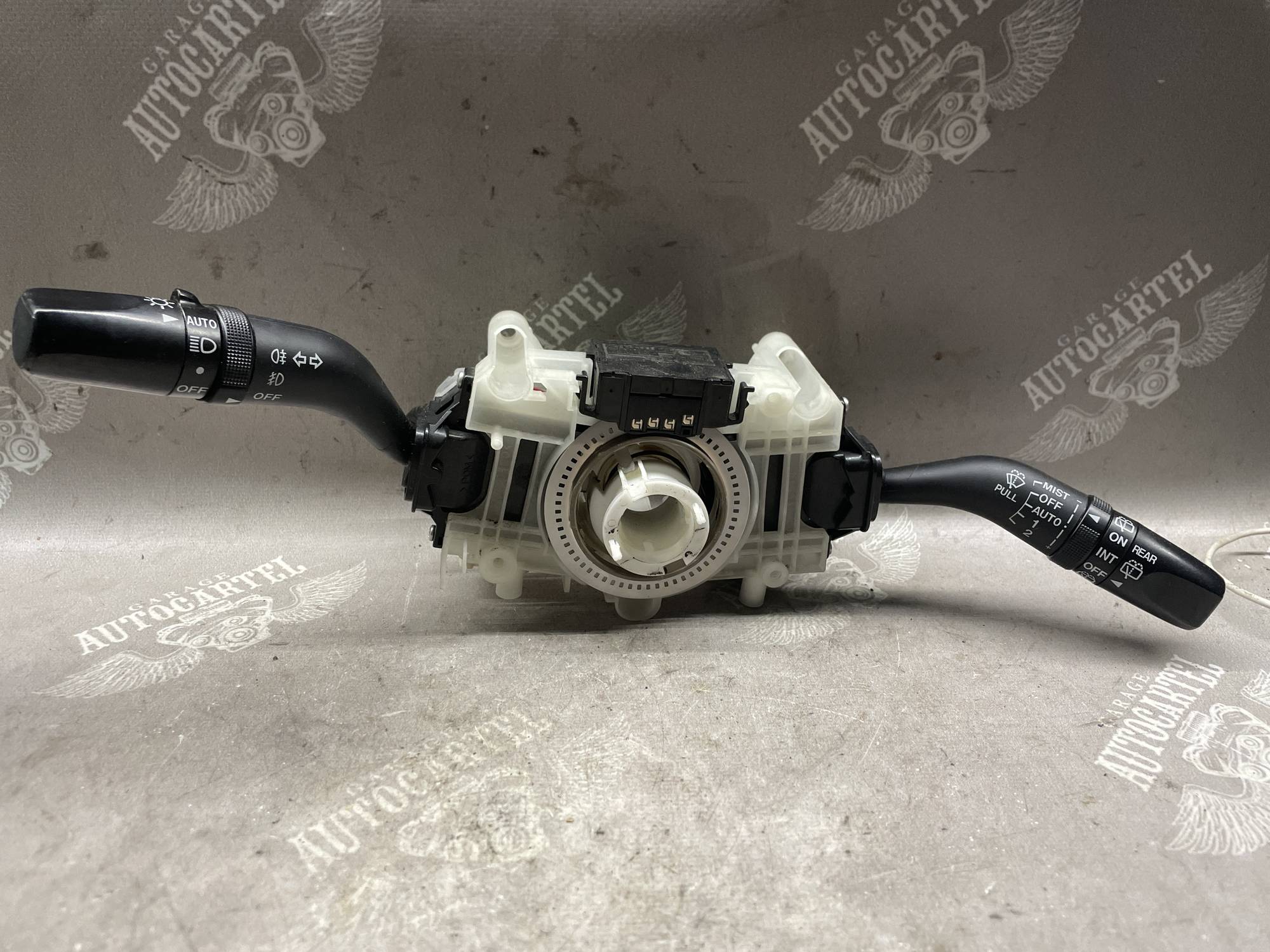 Підрульовий перемикач у зборі MAZDA CX-7 eh1717g242