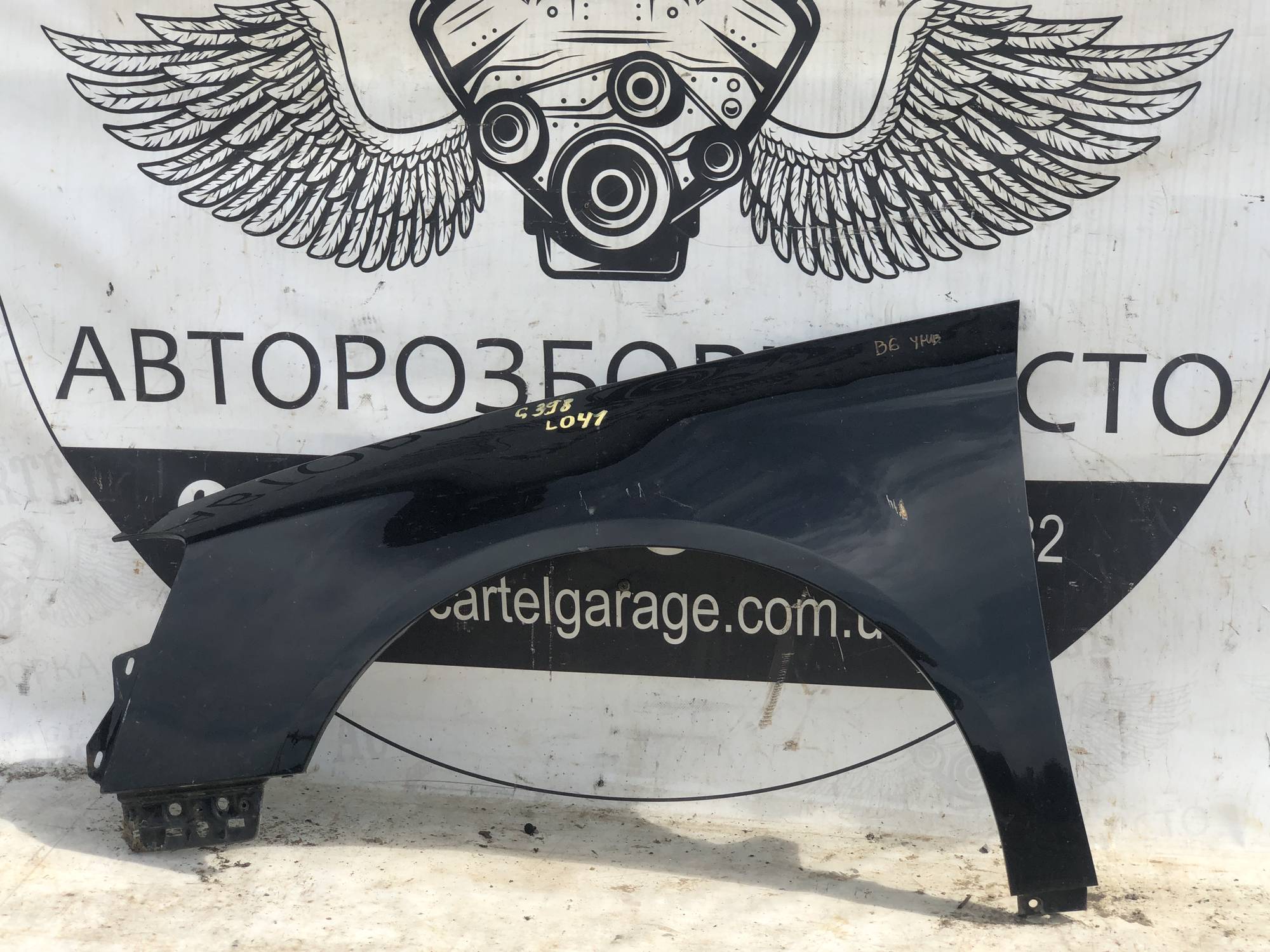 Крило переднє ліве Volkswagen Passat B6 l041 21108891