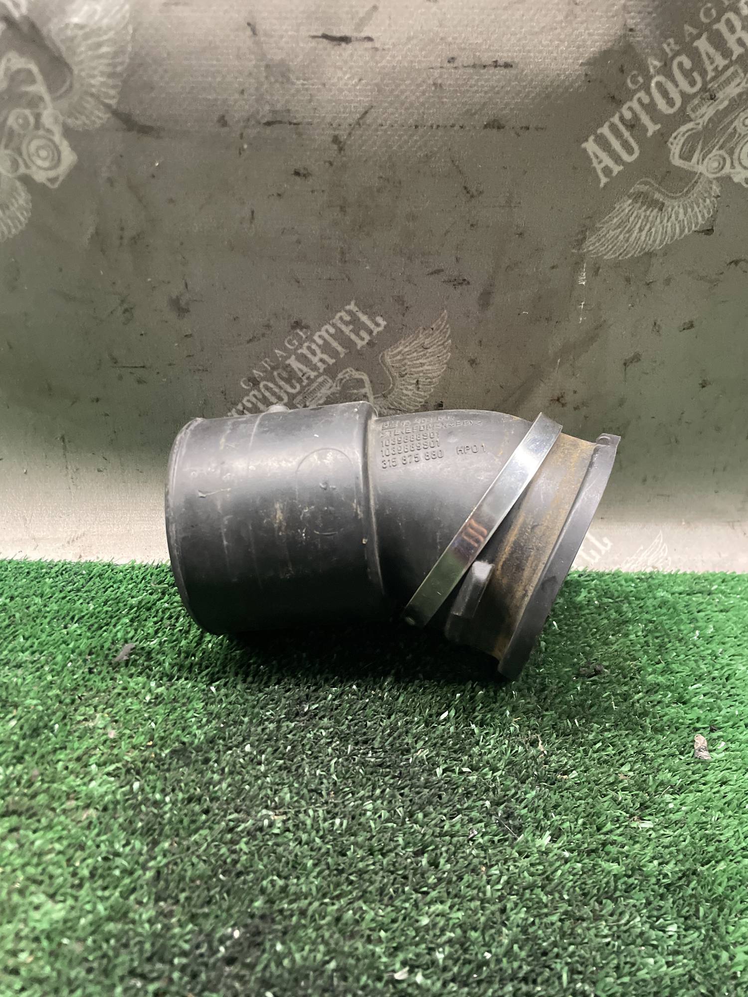 Патрубок повітряного фільтра Opel Astra J 2.0cdti 13254634
