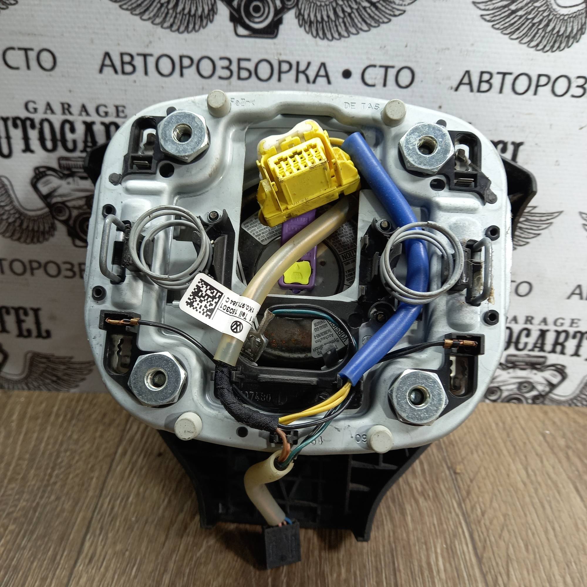 Подушка безпеки кермо VW Golf Plus 2005-2014 1K0880201BT1QB